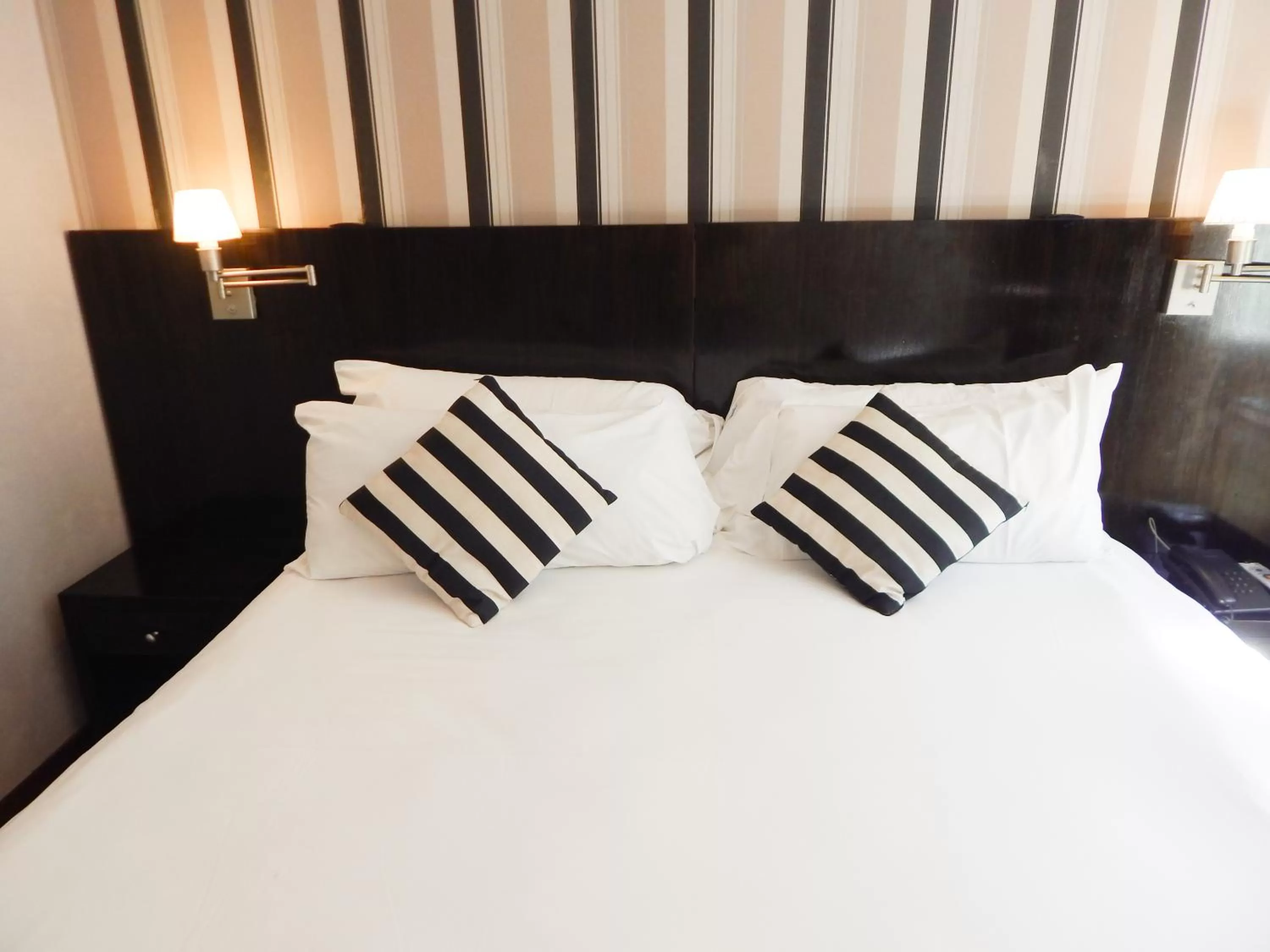 Bed in Ribera Sur Hotel