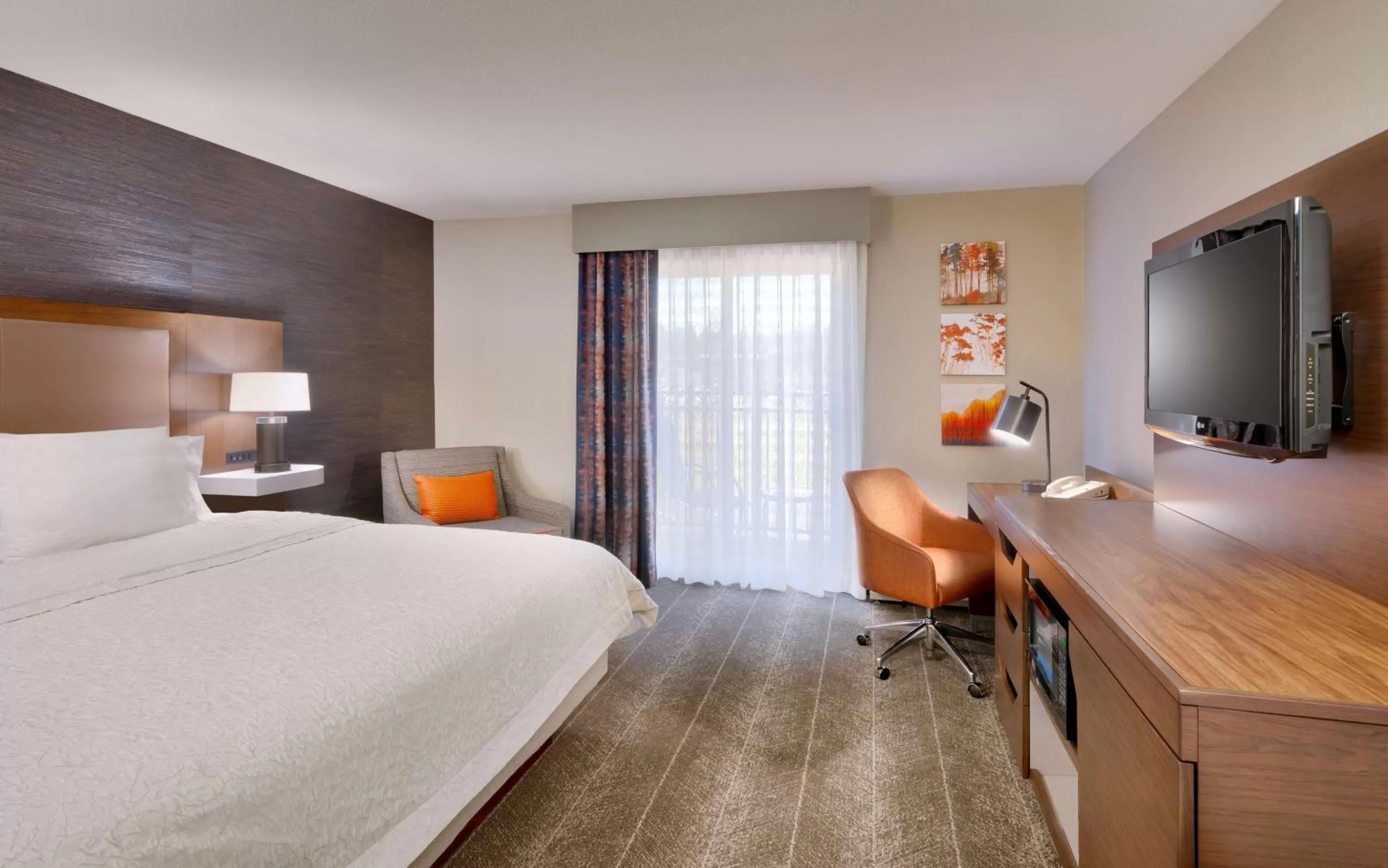 Bedroom, Bed in Hampton Inn & Suites Show Low-Pinetop