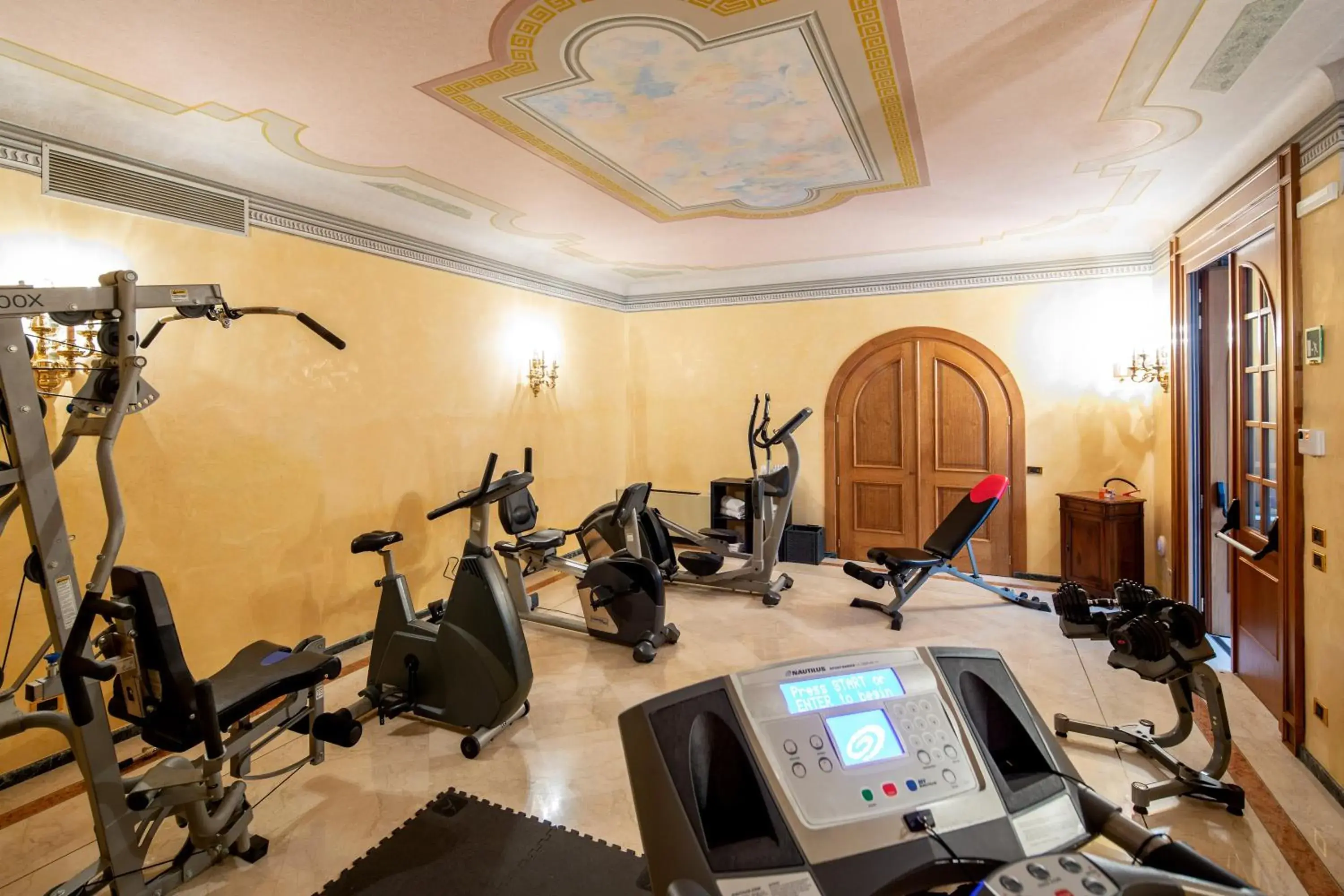 Fitness Center/Facilities in Hotel Villa Del Sogno