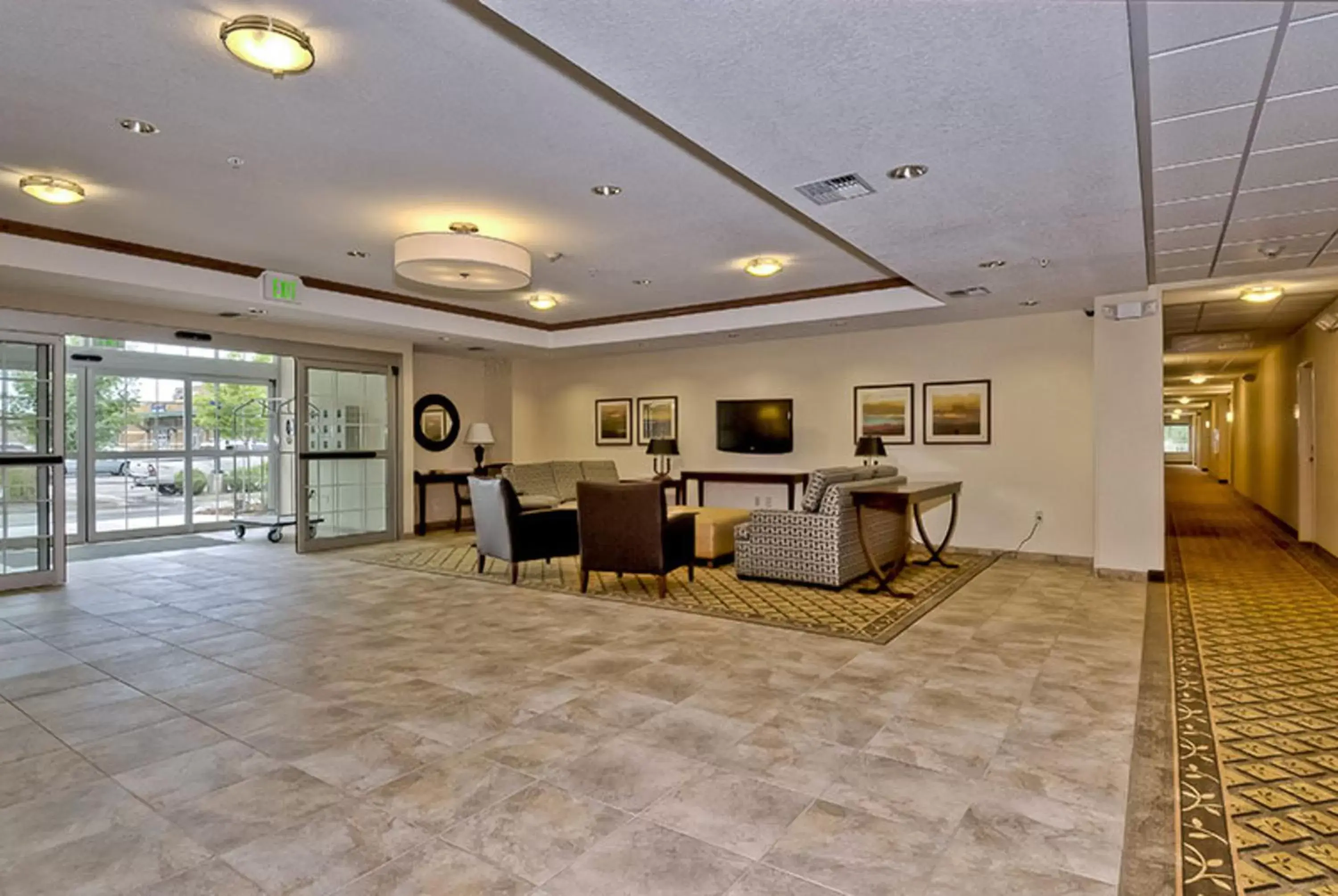 Property building in Candlewood Suites Burlington by IHG Property building in Candlewood Suites Burlington by IHG