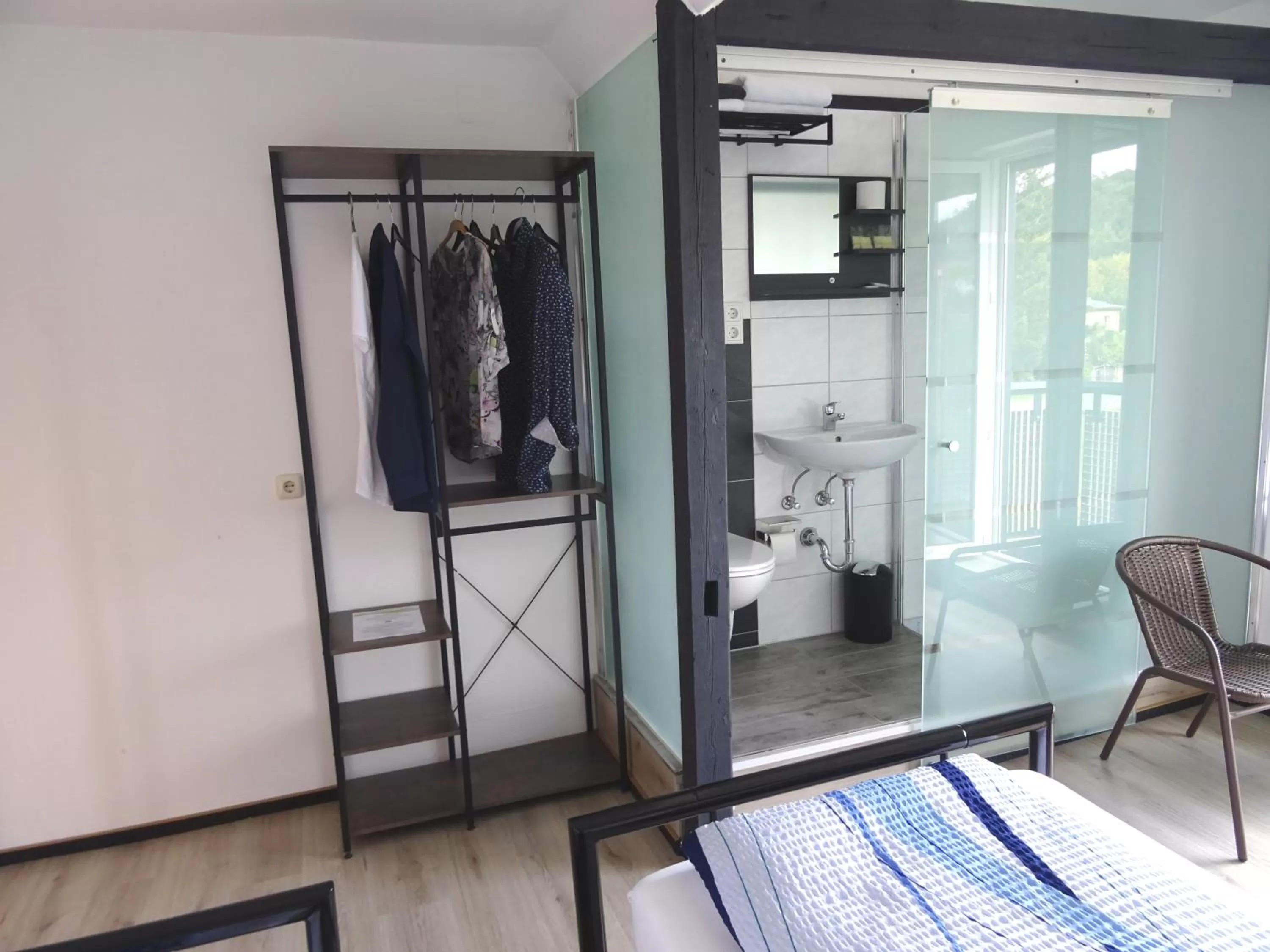 Bathroom, Bed in Eventhotel Ö - Cappuccino