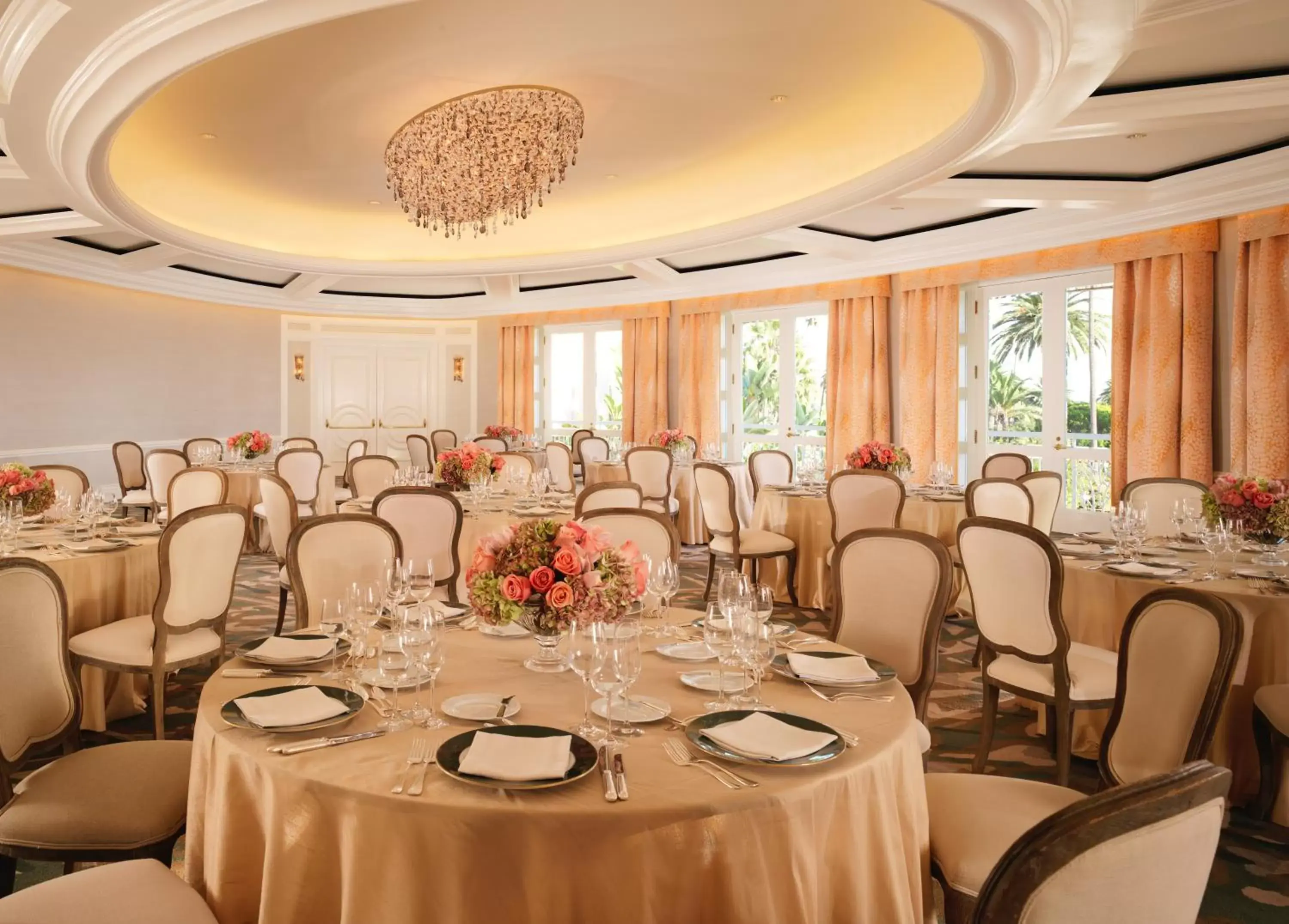 Banquet/Function facilities, Restaurant/Places to Eat in The Beverly Hills Hotel - Dorchester Collection