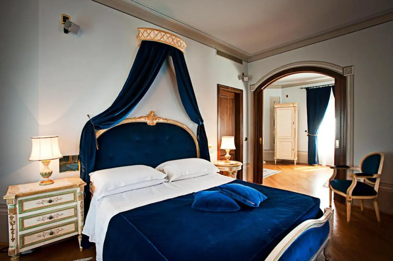 Bed in Albergo La Lanterna