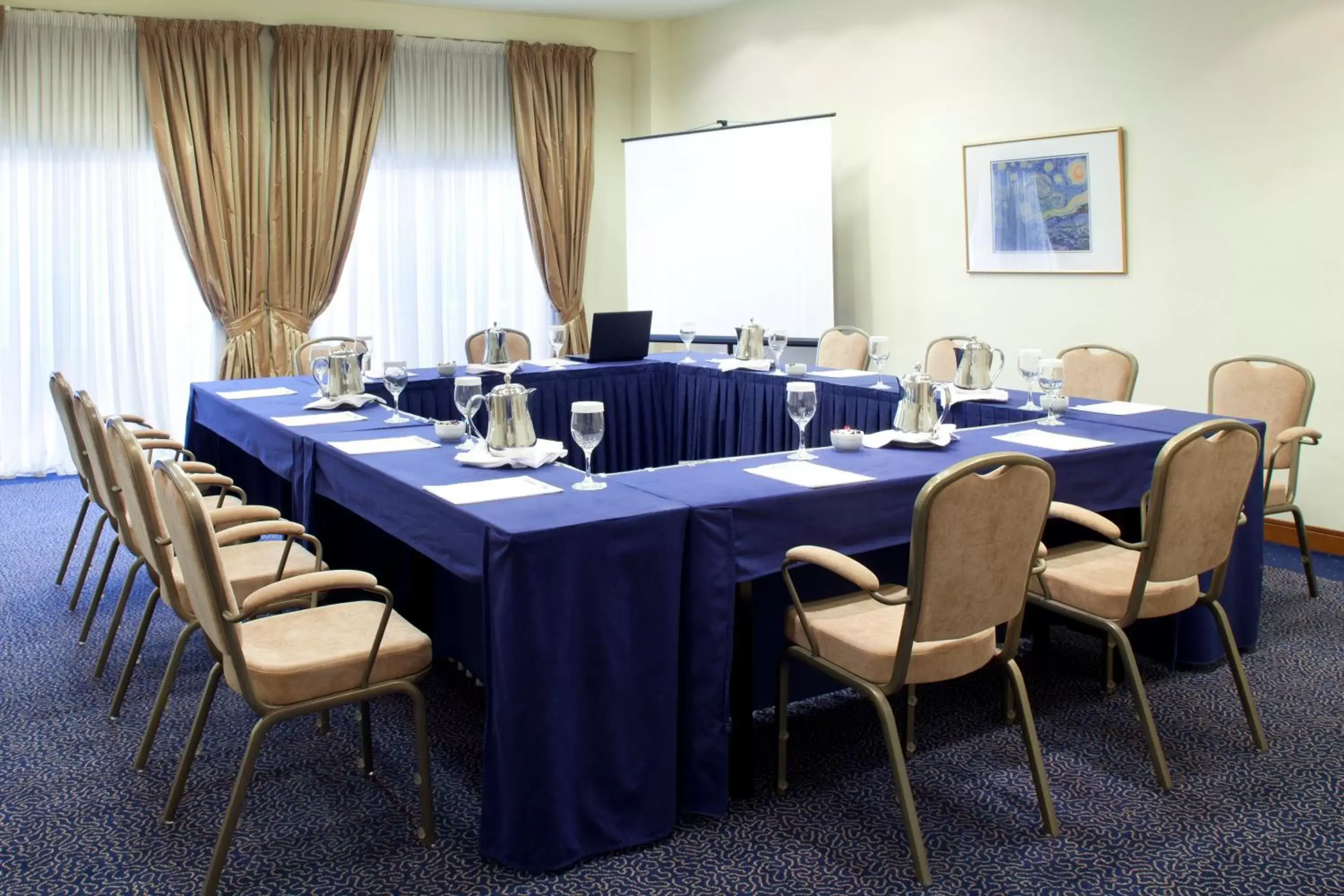 Meeting/conference room in Holiday Inn Thessaloniki, an IHG Hotel
