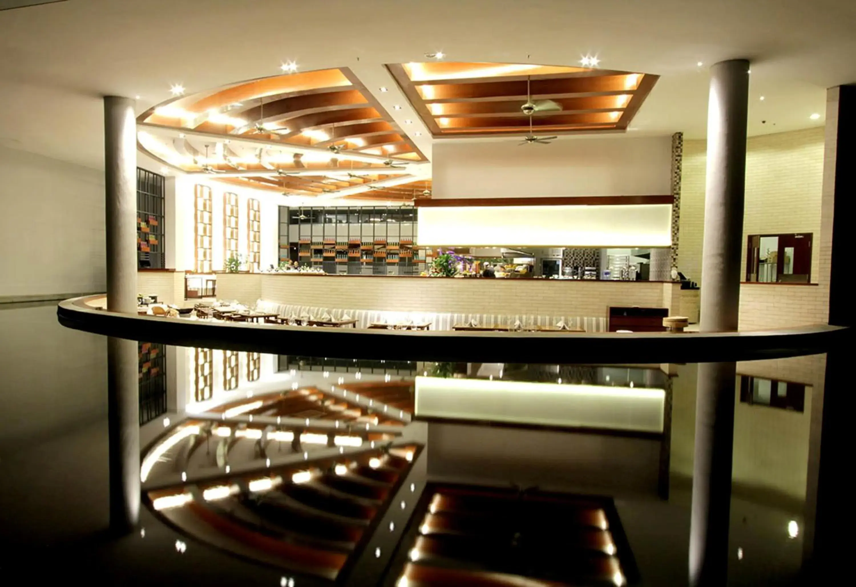 Restaurant/places to eat, Lounge/Bar in R Hotel Rancamaya