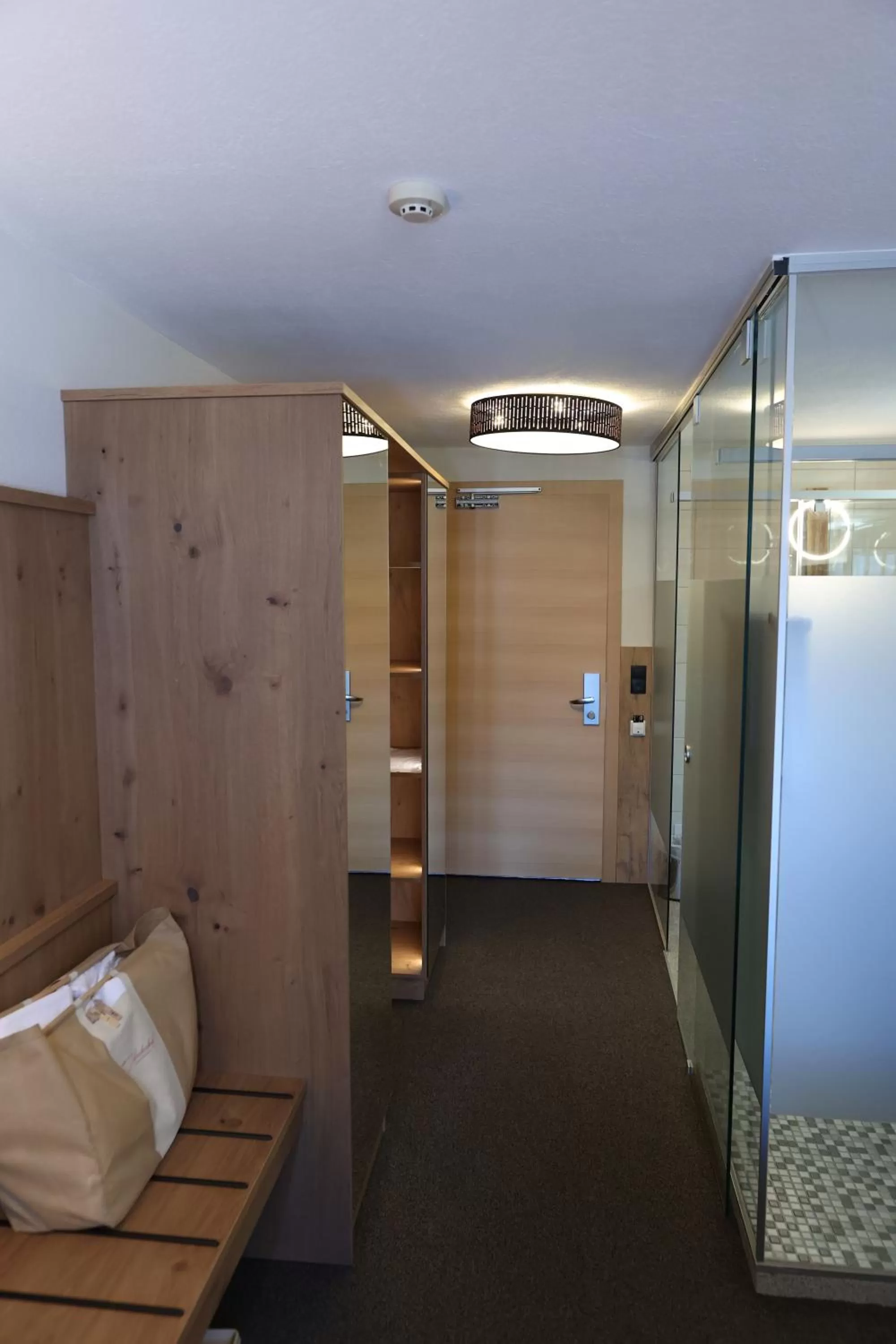 Bed in Hotel Arzlerhof