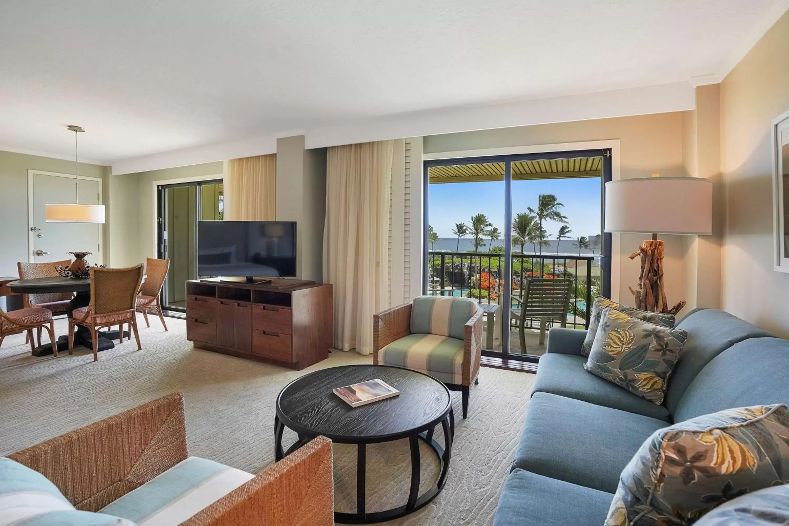 Photo of the whole room, Seating Area in OUTRIGGER Kaua'i Beach Resort & Spa