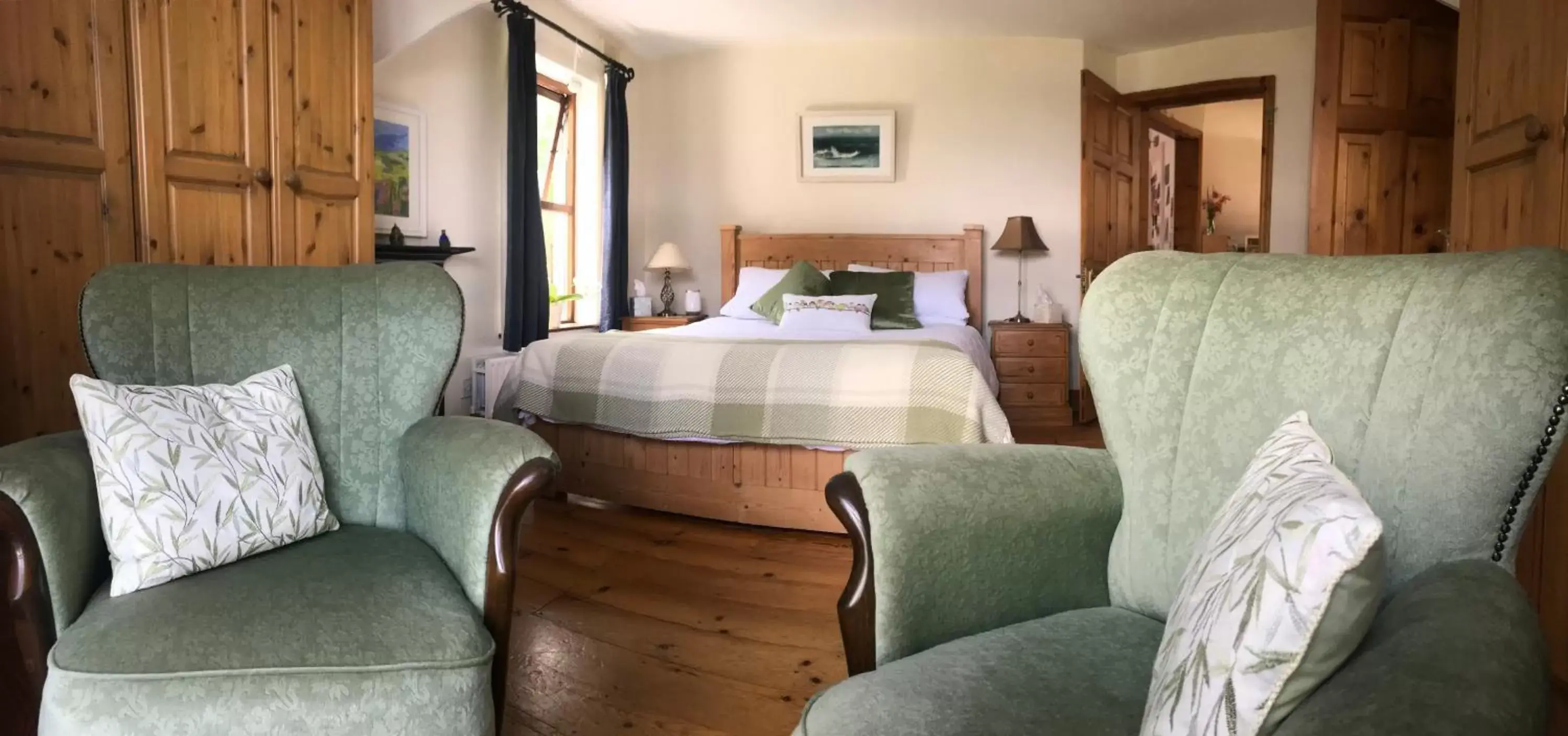 Bedroom, Seating Area in Tranquil Water