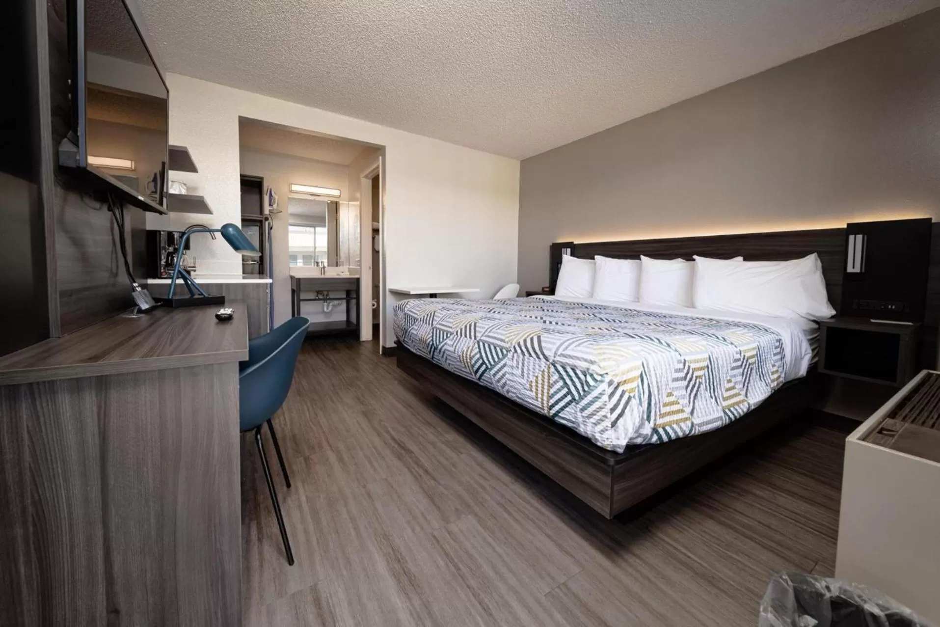 Bedroom in Studio 6 Grand Junction, CO