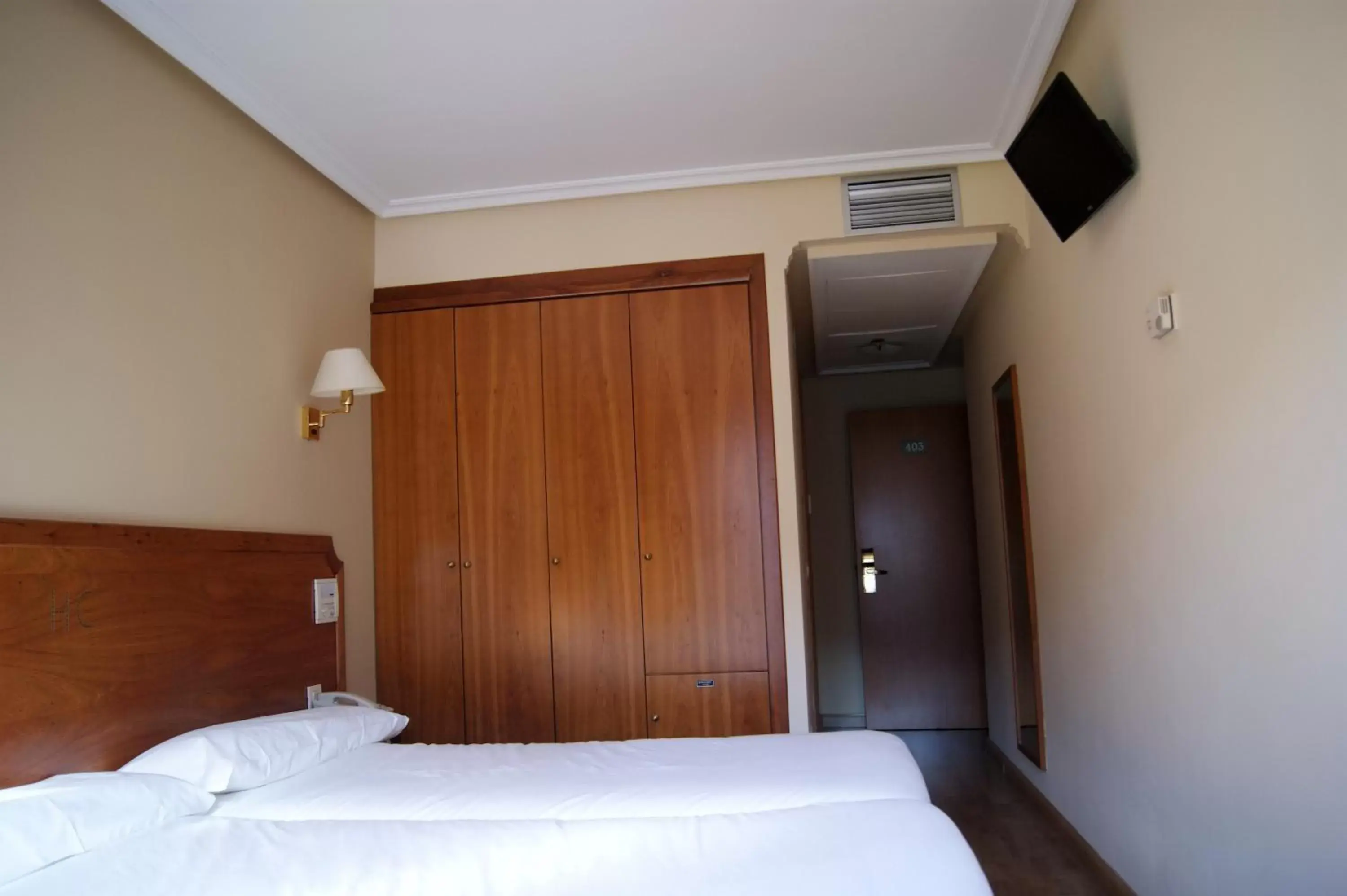 Twin Room in El Retiro de Cardea