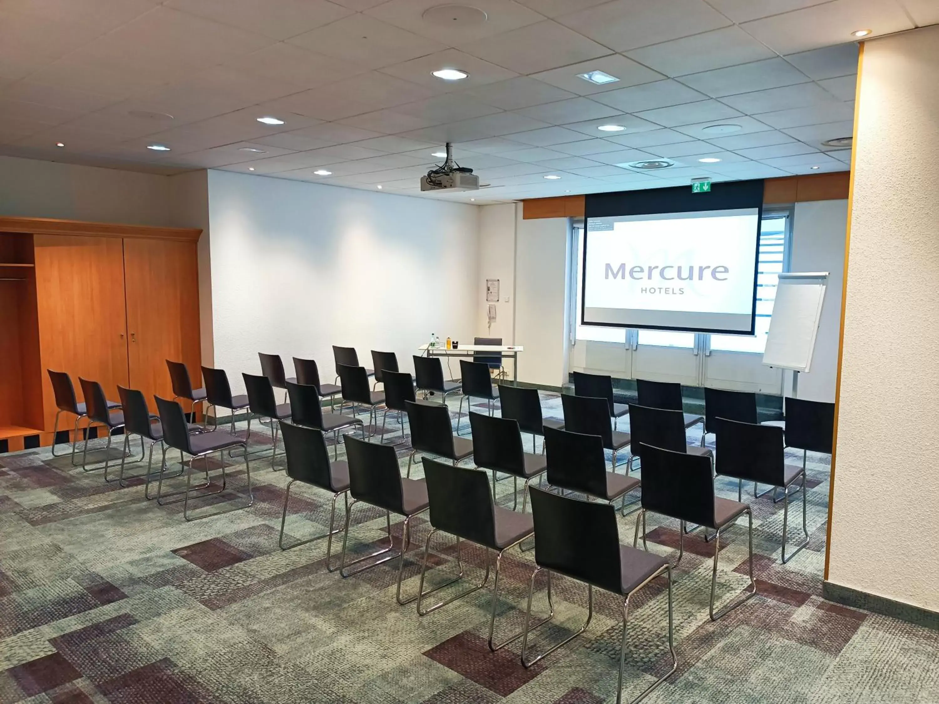 Meeting/conference room in Mercure Rennes Centre Gare