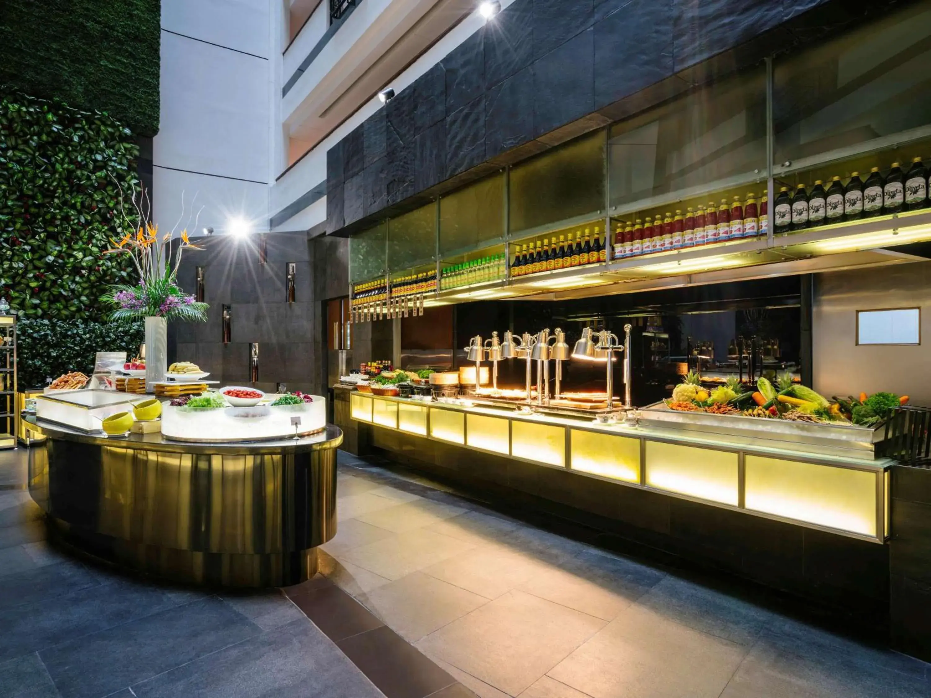 Restaurant/Places to Eat in Grand Mercure Hongqiao Shanghai