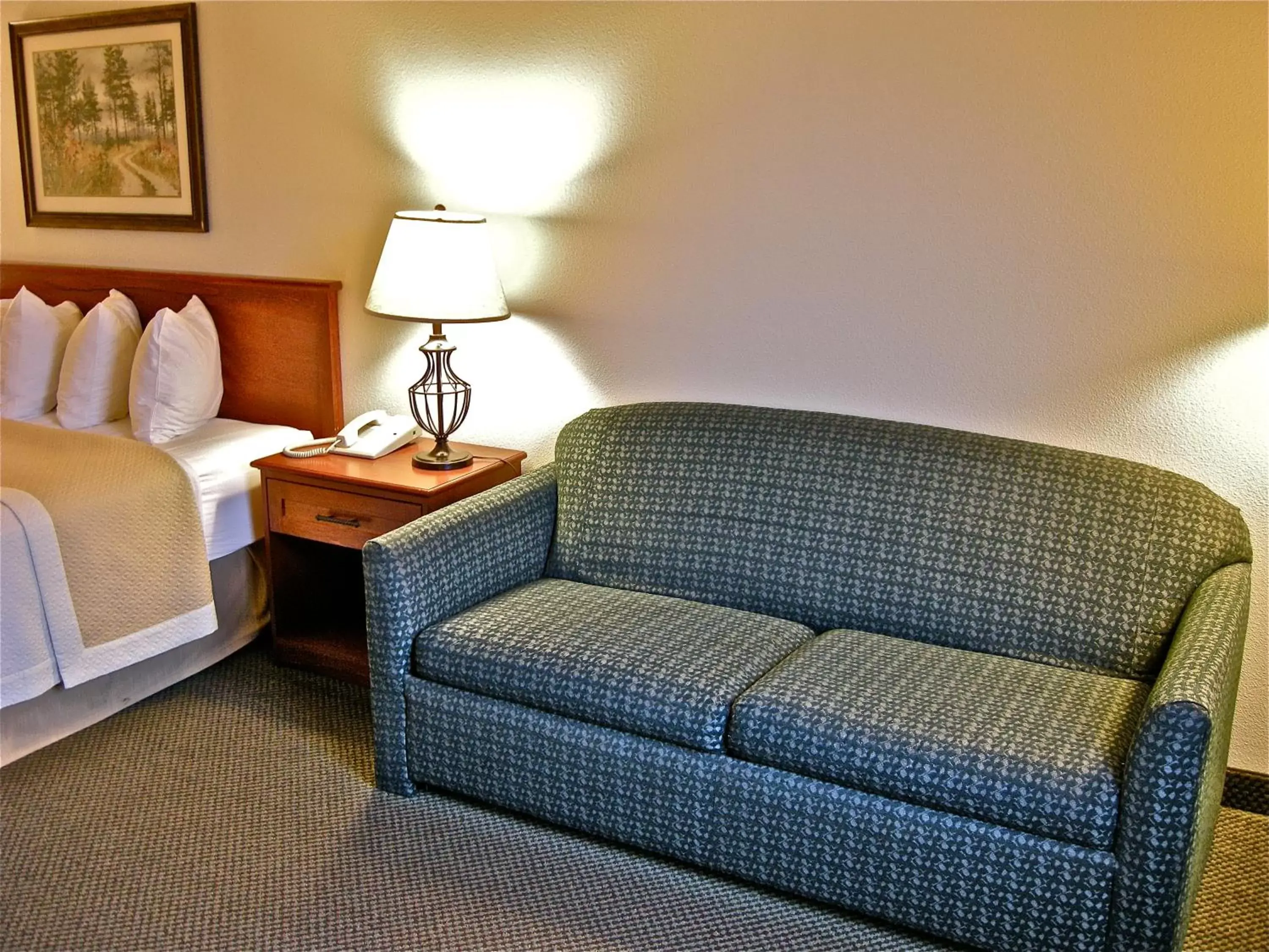 Seating Area in Days Inn by Wyndham Coeur d'Alene