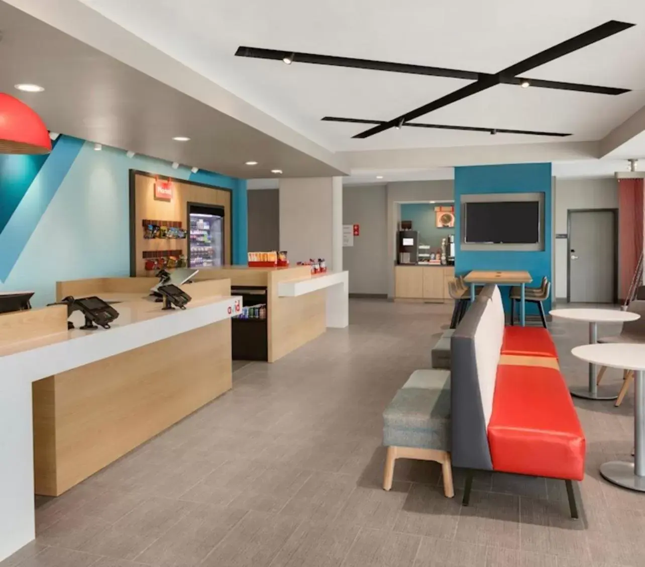 Lobby or reception in avid hotels - Macon North by IHG Lobby or reception in avid hotels - Macon North by IHG