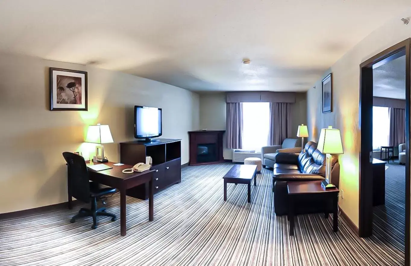 Communal lounge/ TV room, Seating Area in Quality Inn & Suites Yorkton