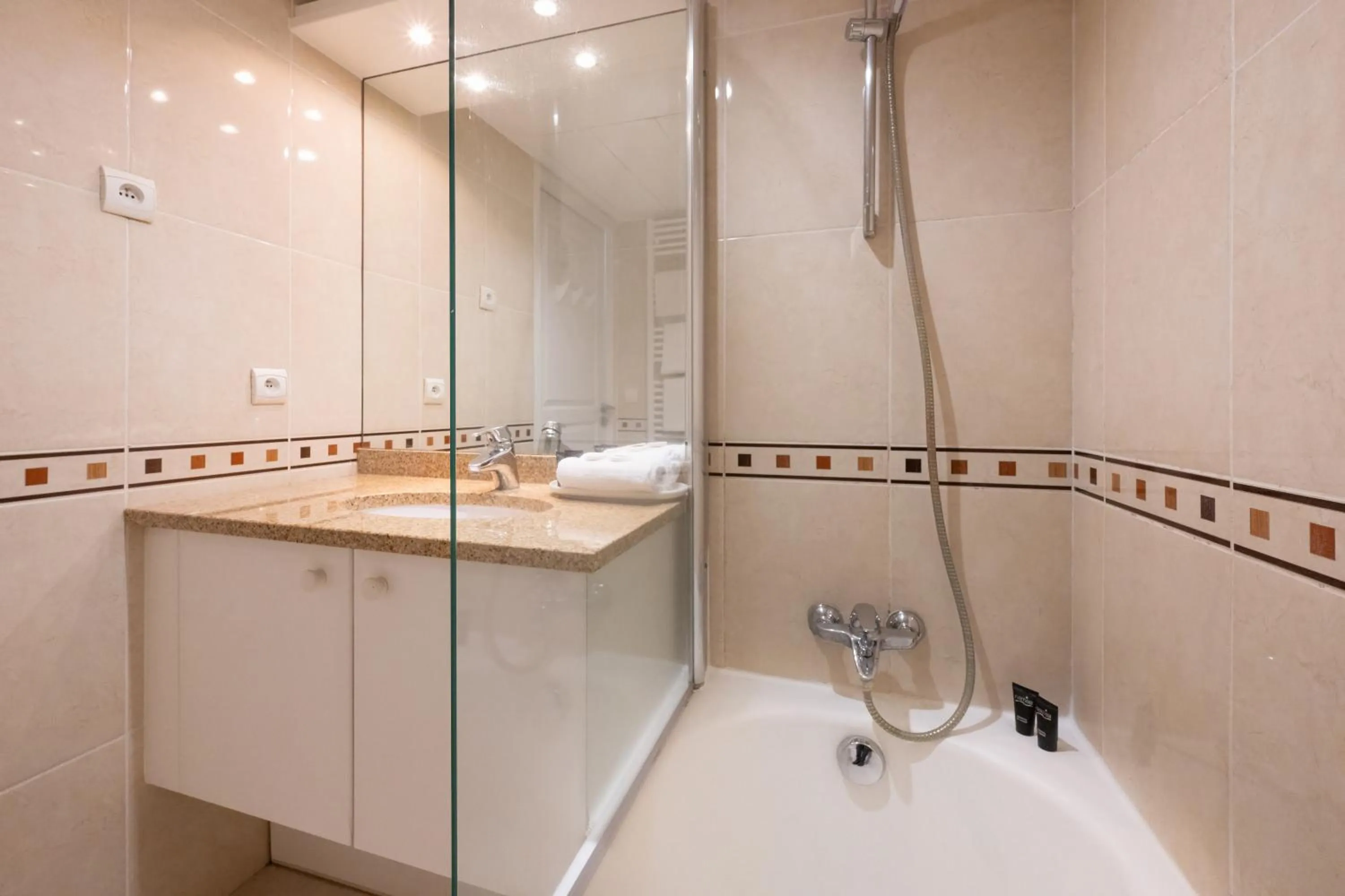 Bathroom in Nemea Appart Hotel Le Lido Cagnes sur Mer