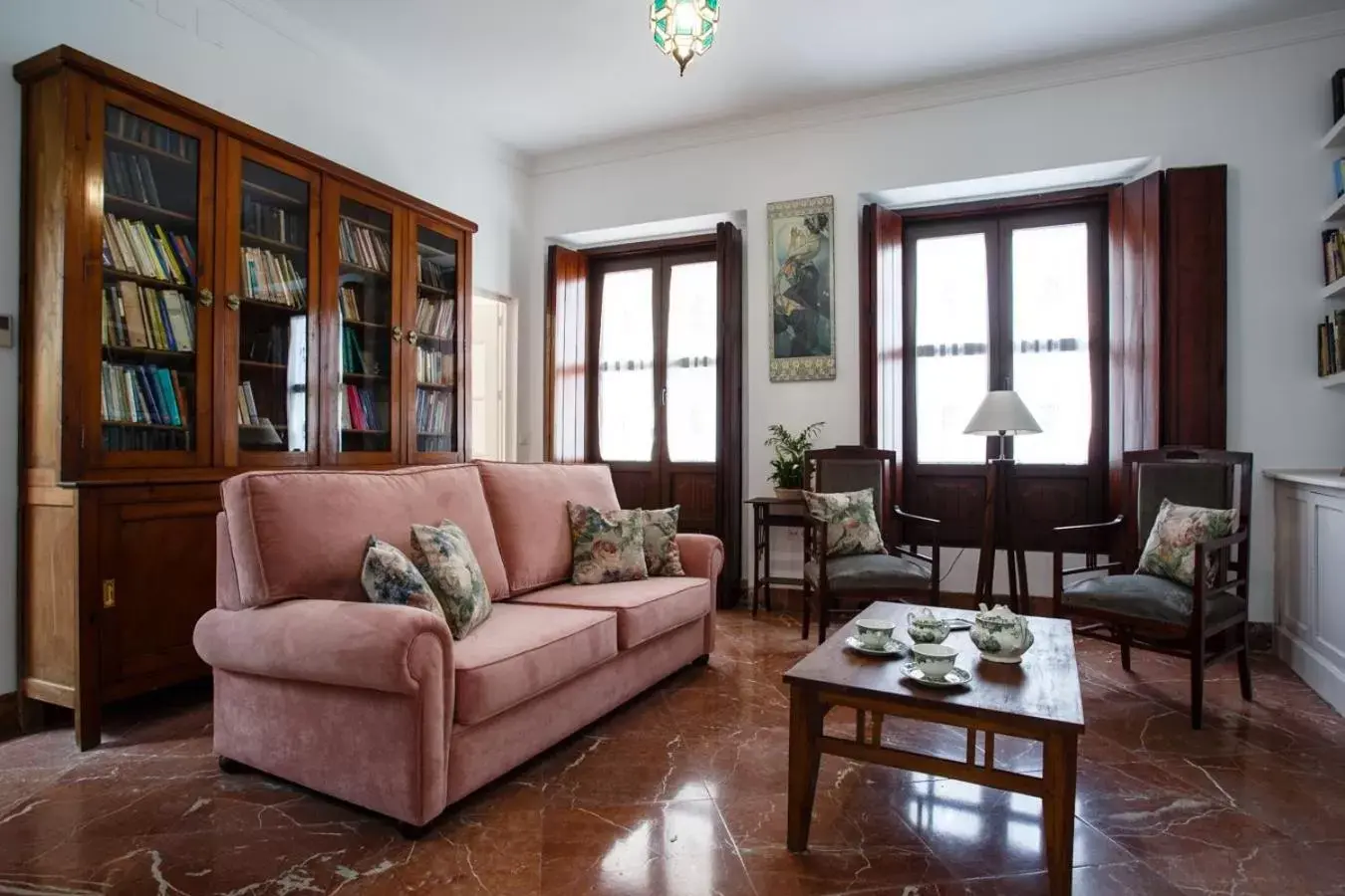 Library, Seating Area in Suites Machado