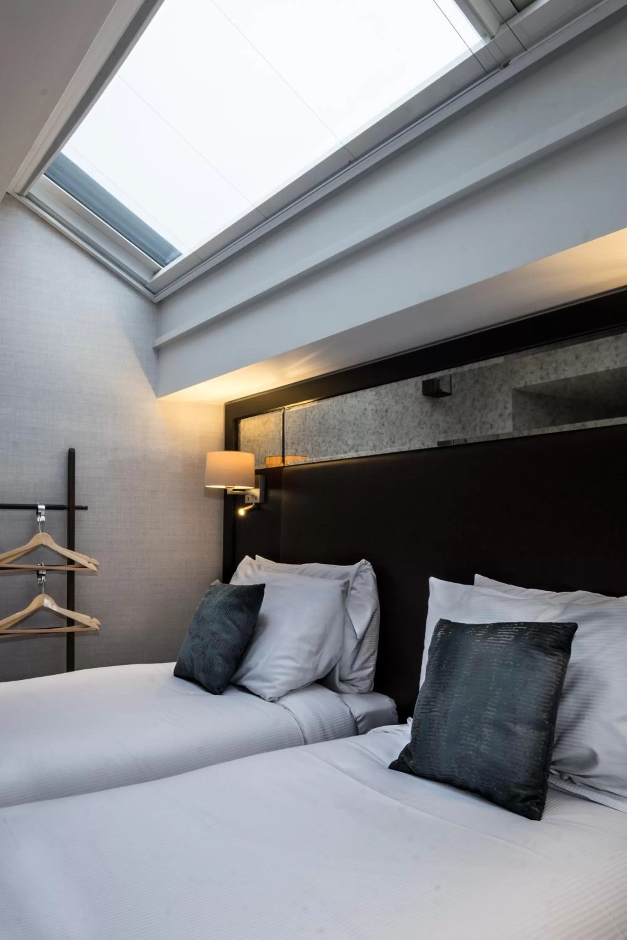 Photo of the whole room, Bed in Camden Enterprise Hotel