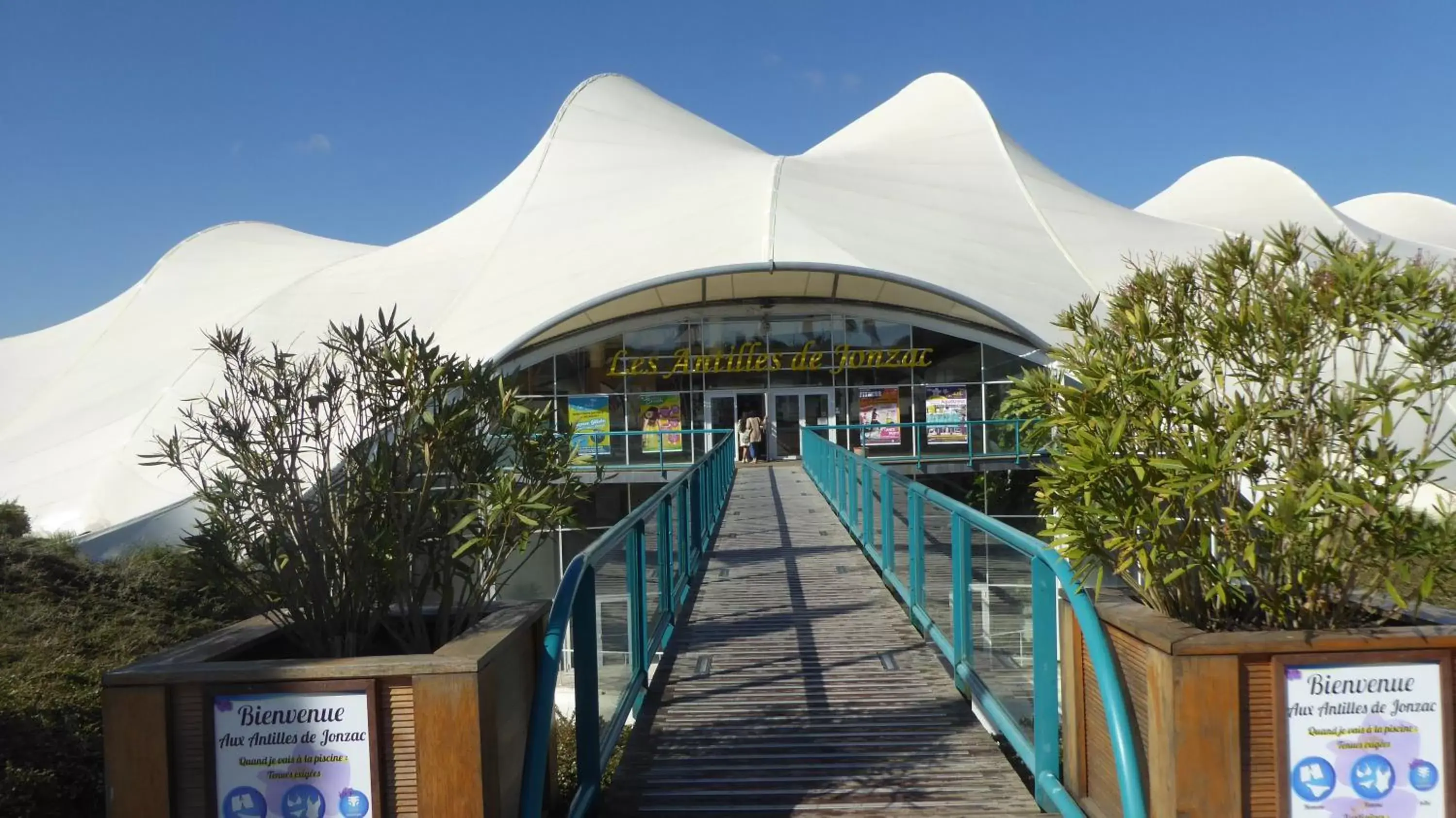 Aqua park, Property Building in Bienvenue à la Frémigère