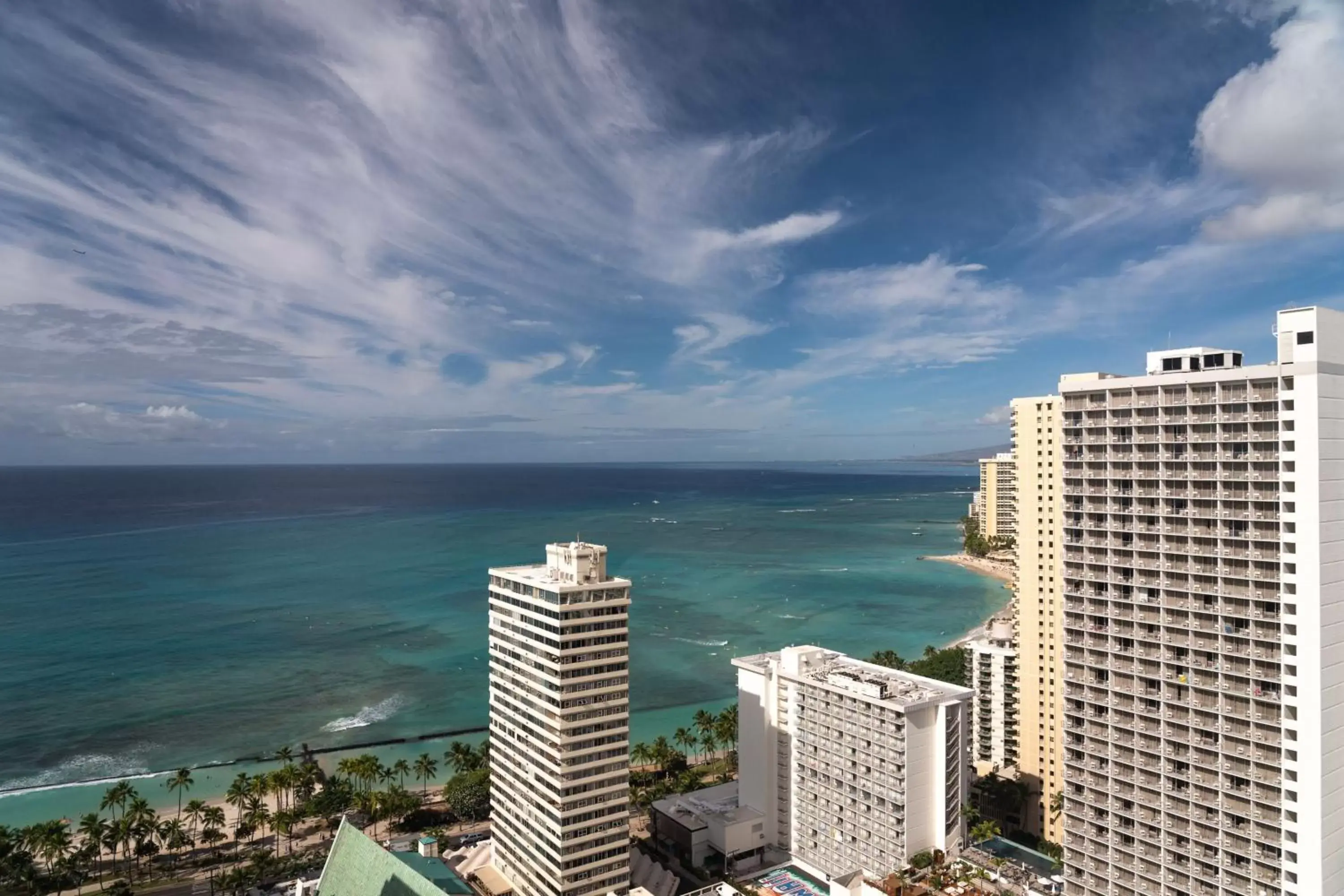 Photo of the whole room, Sea View in Waikiki Beach Marriott Resort & Spa