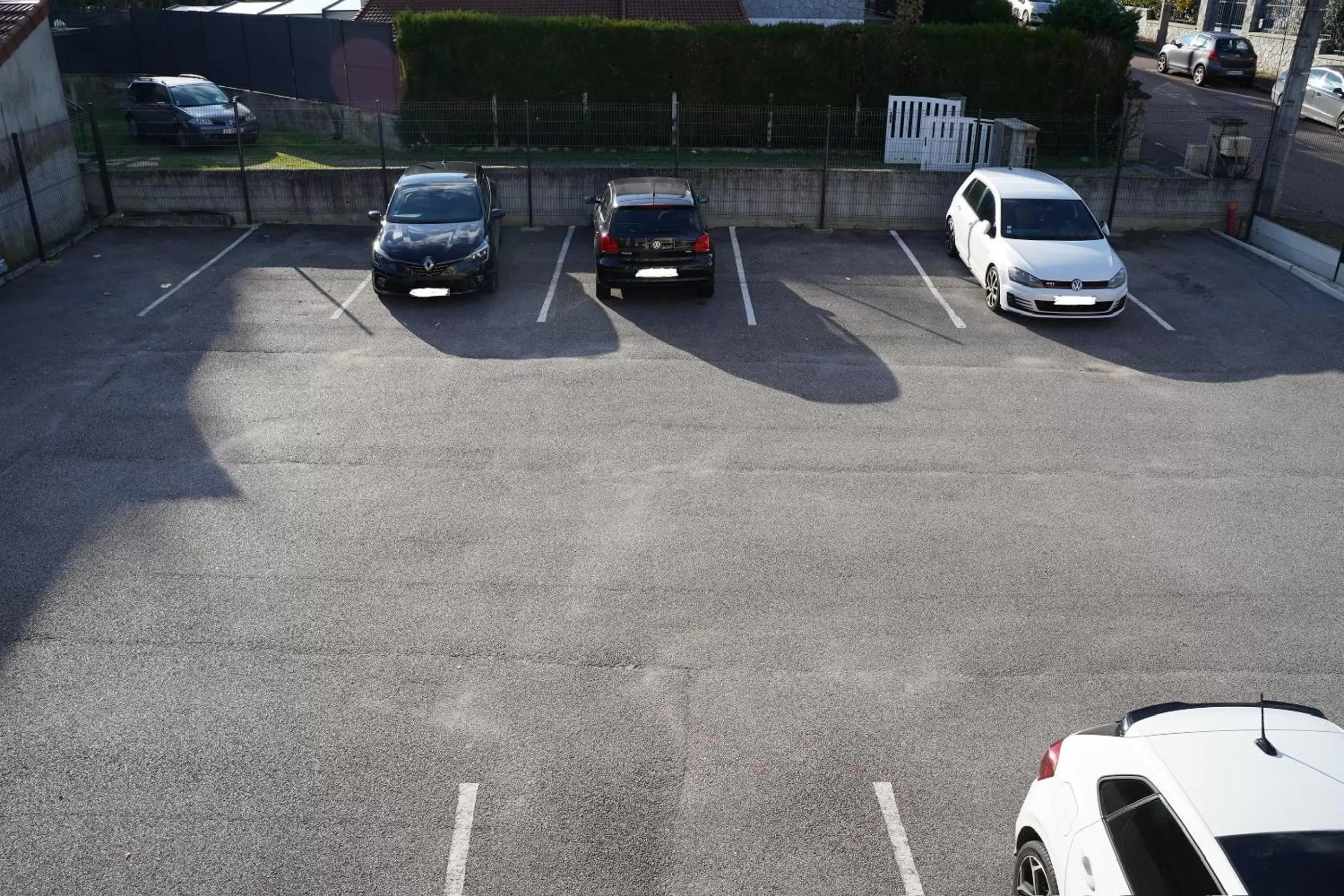 Parking in Apparts Confort 87
