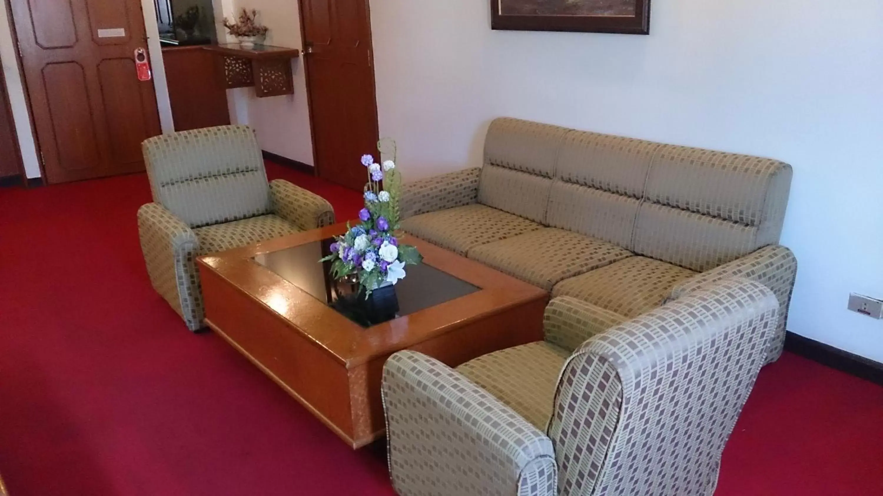 Seating Area in The Camelot Hotel Pattaya