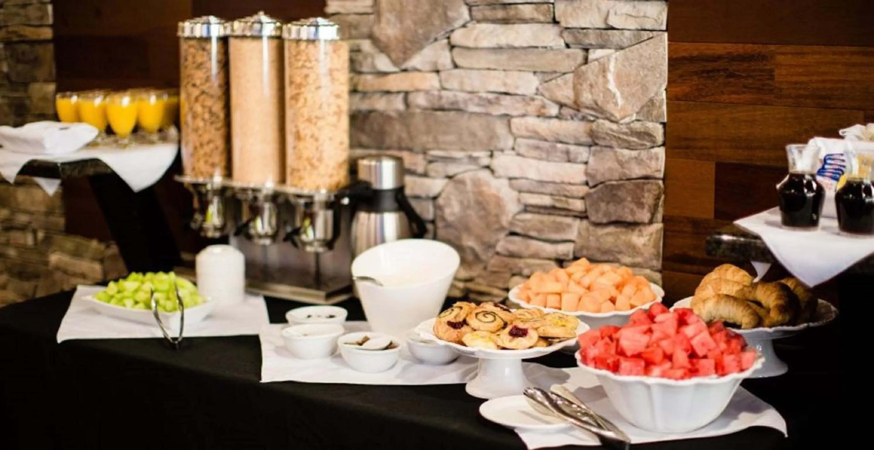 Restaurant/places to eat in Podollan Inn & Spa - Grande Prairie