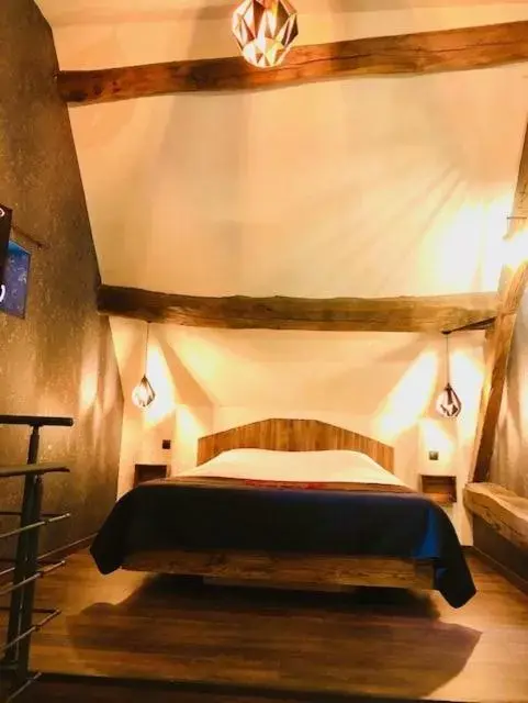 Bed in Domaine de Vandenesse & Spa