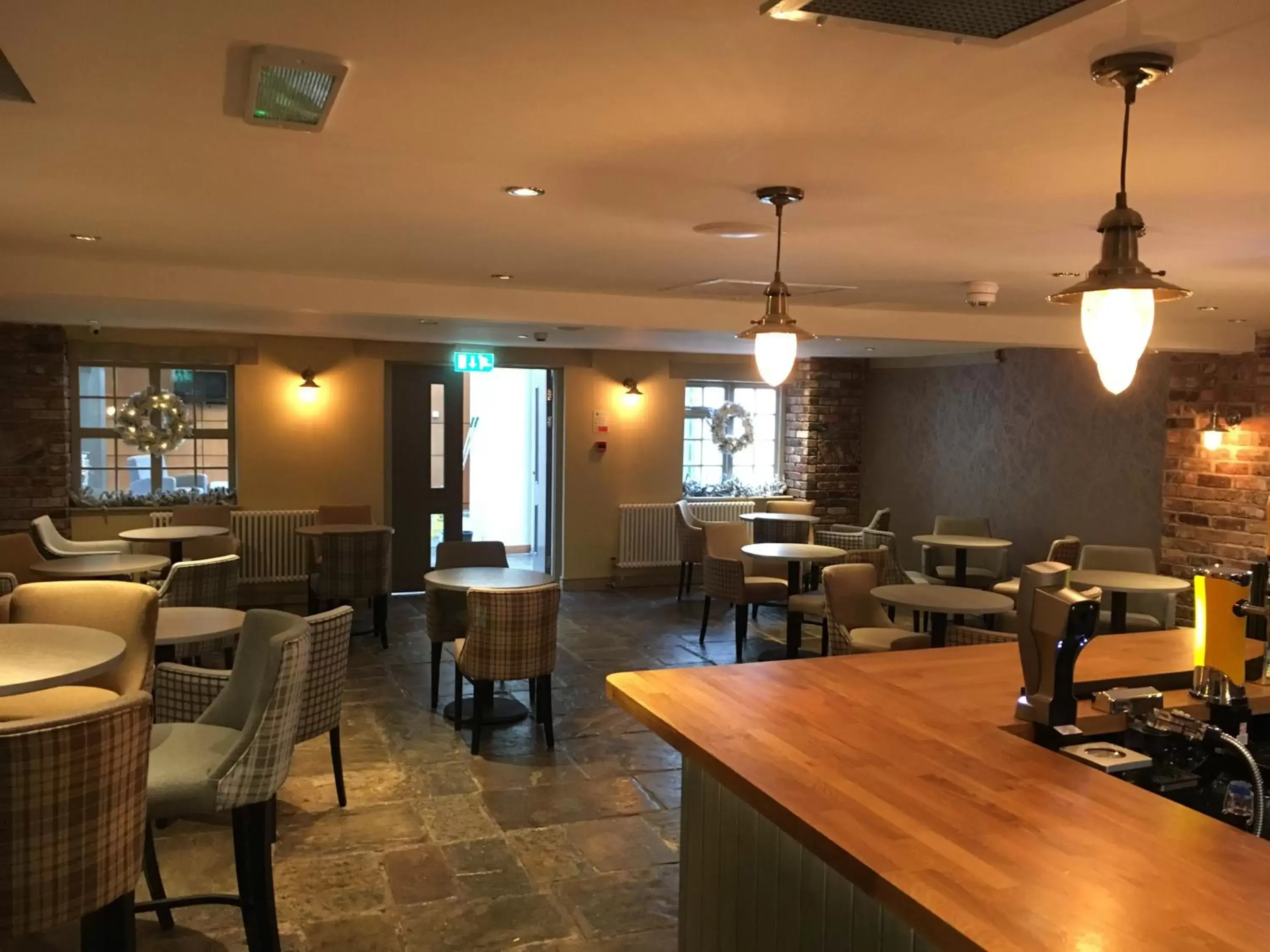 Lounge or bar, Restaurant/Places to Eat in Wild Pheasant Hotel & Spa