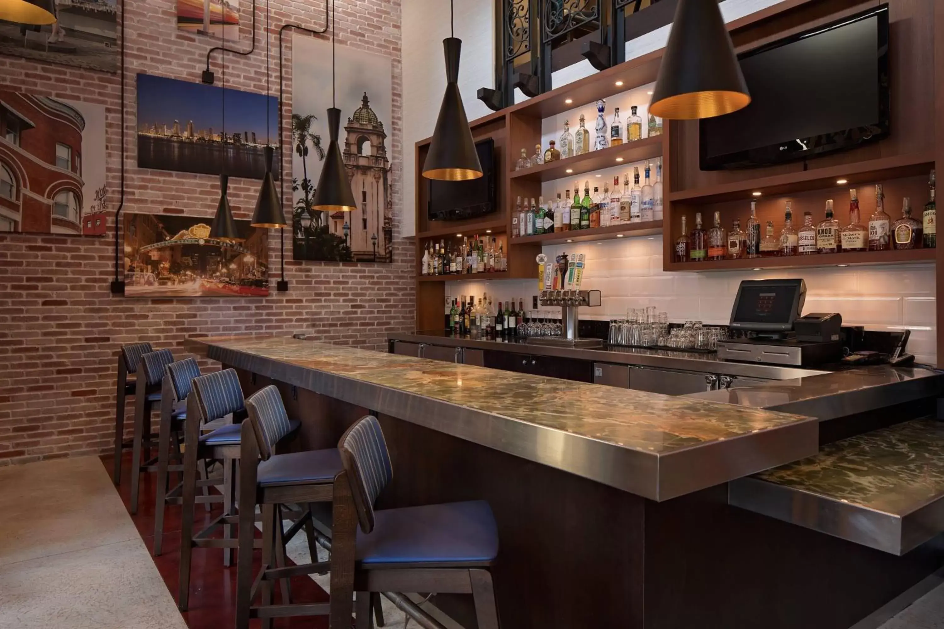 Restaurant/places to eat, Lounge/Bar in Residence Inn by Marriott San Diego Downtown/Gaslamp Quarter