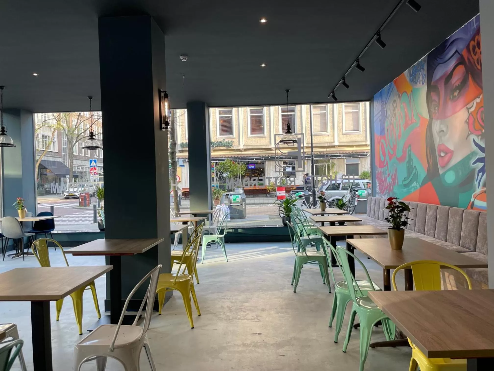 Restaurant/places to eat in H3 Hotel Rotterdam City Center