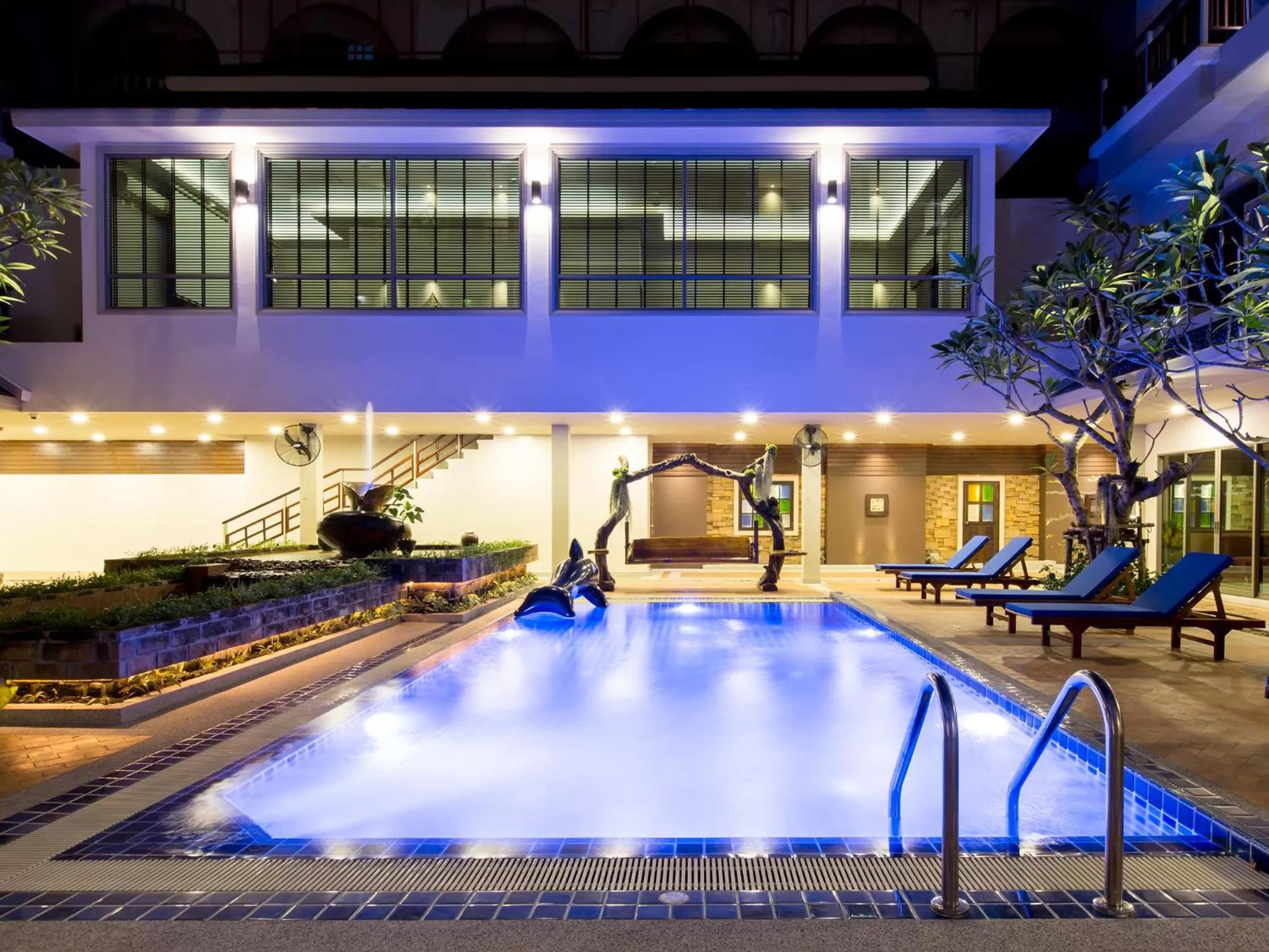 Swimming pool in The Agate Pattaya Boutique Resort