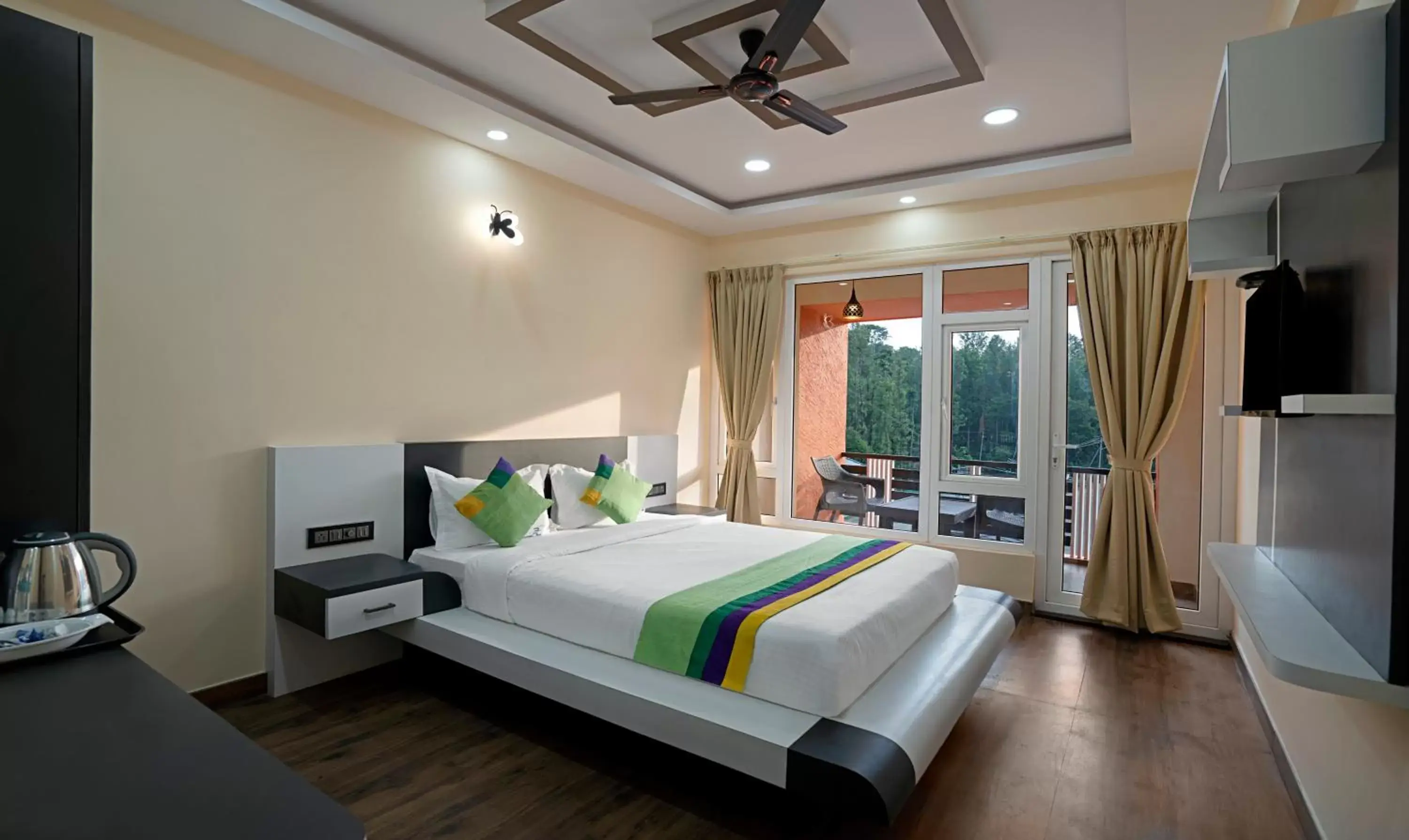 Standard Double Room - single occupancy in Treebo 3C Comforts Standard Double Room - single occupancy in Treebo 3C Comforts