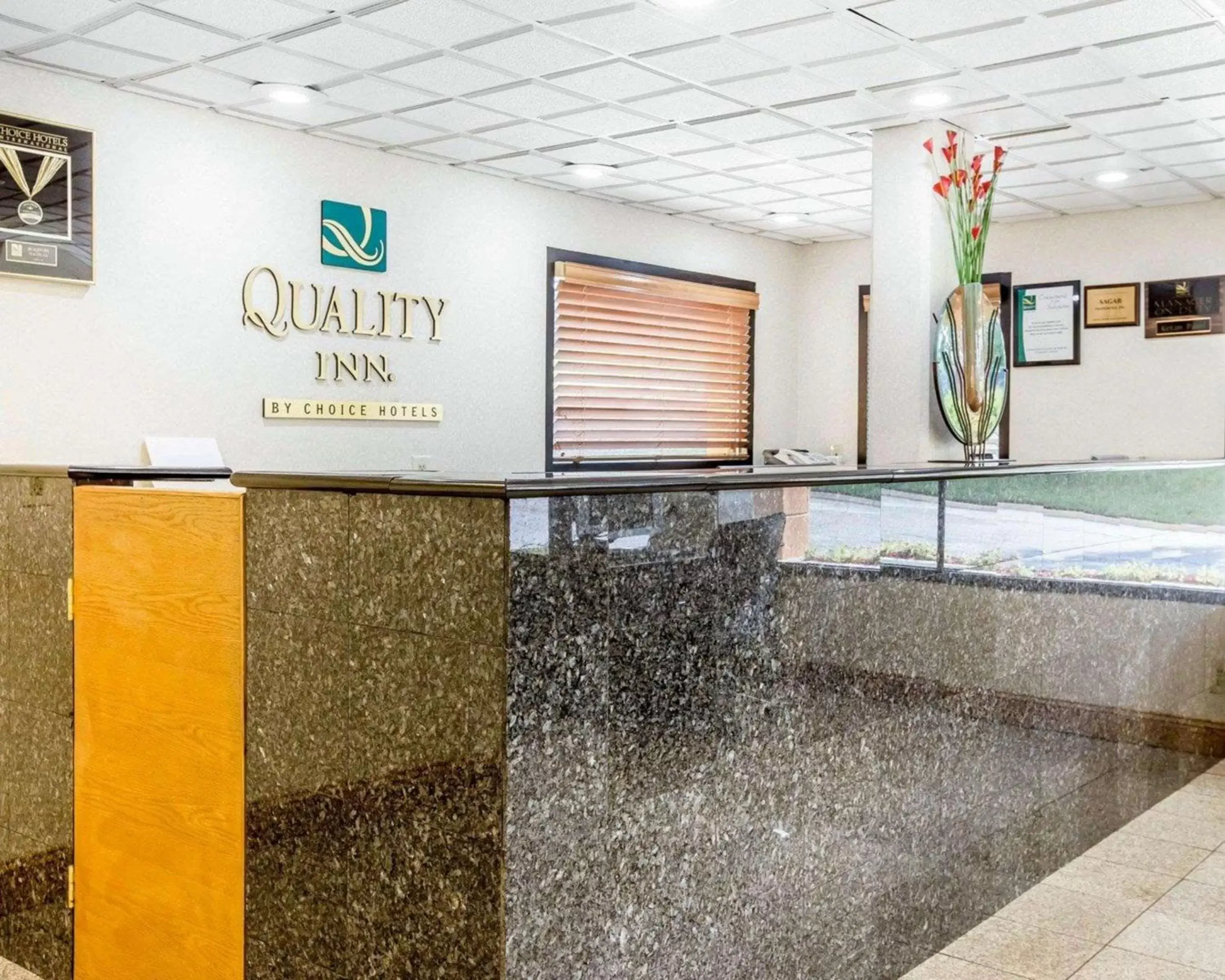 Lobby or reception in Quality Inn Macon