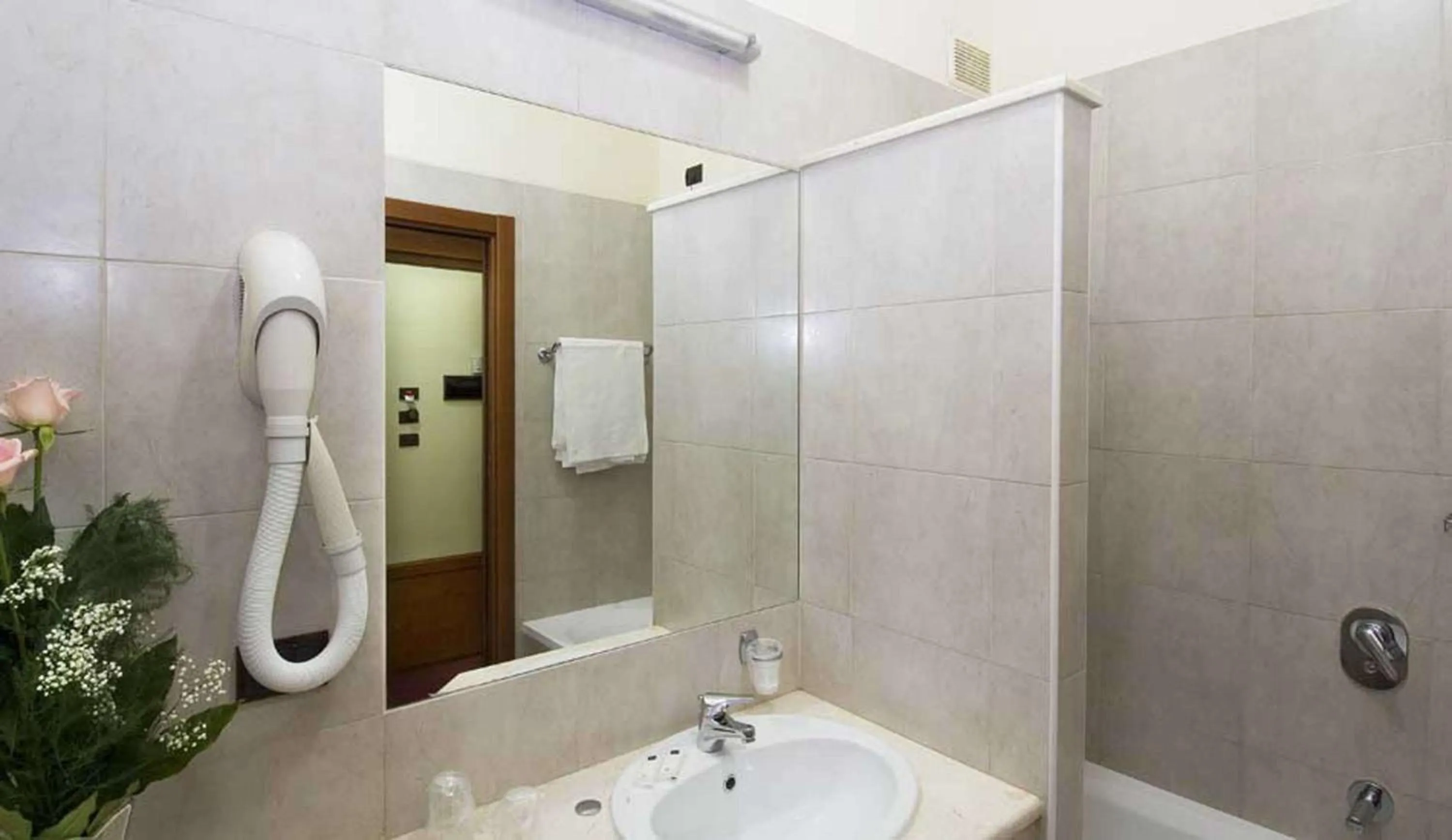 Bathroom in Hotel HR