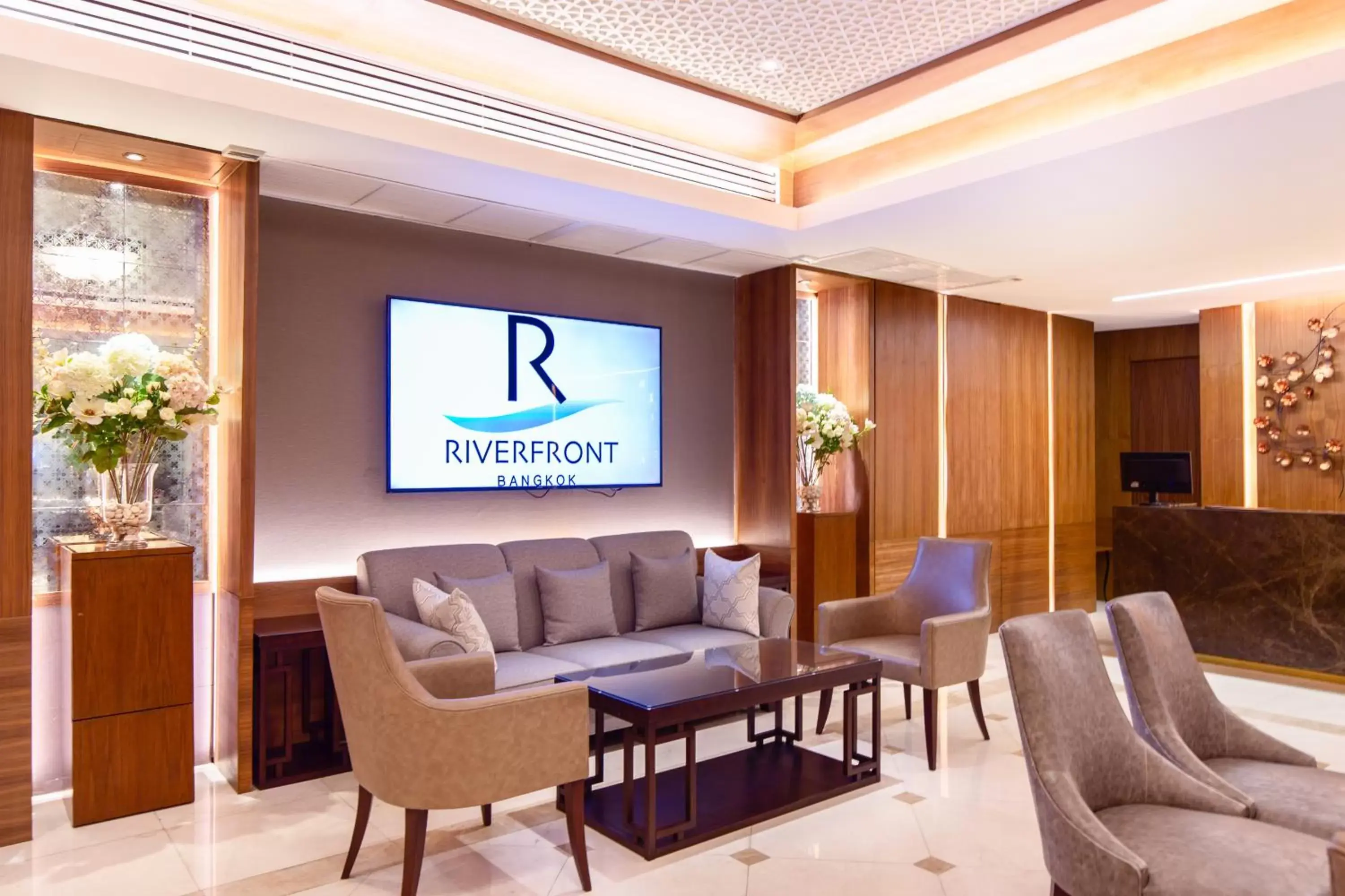 Lobby or reception, Seating Area in Riverfront Bangkok - SHA Extra Plus