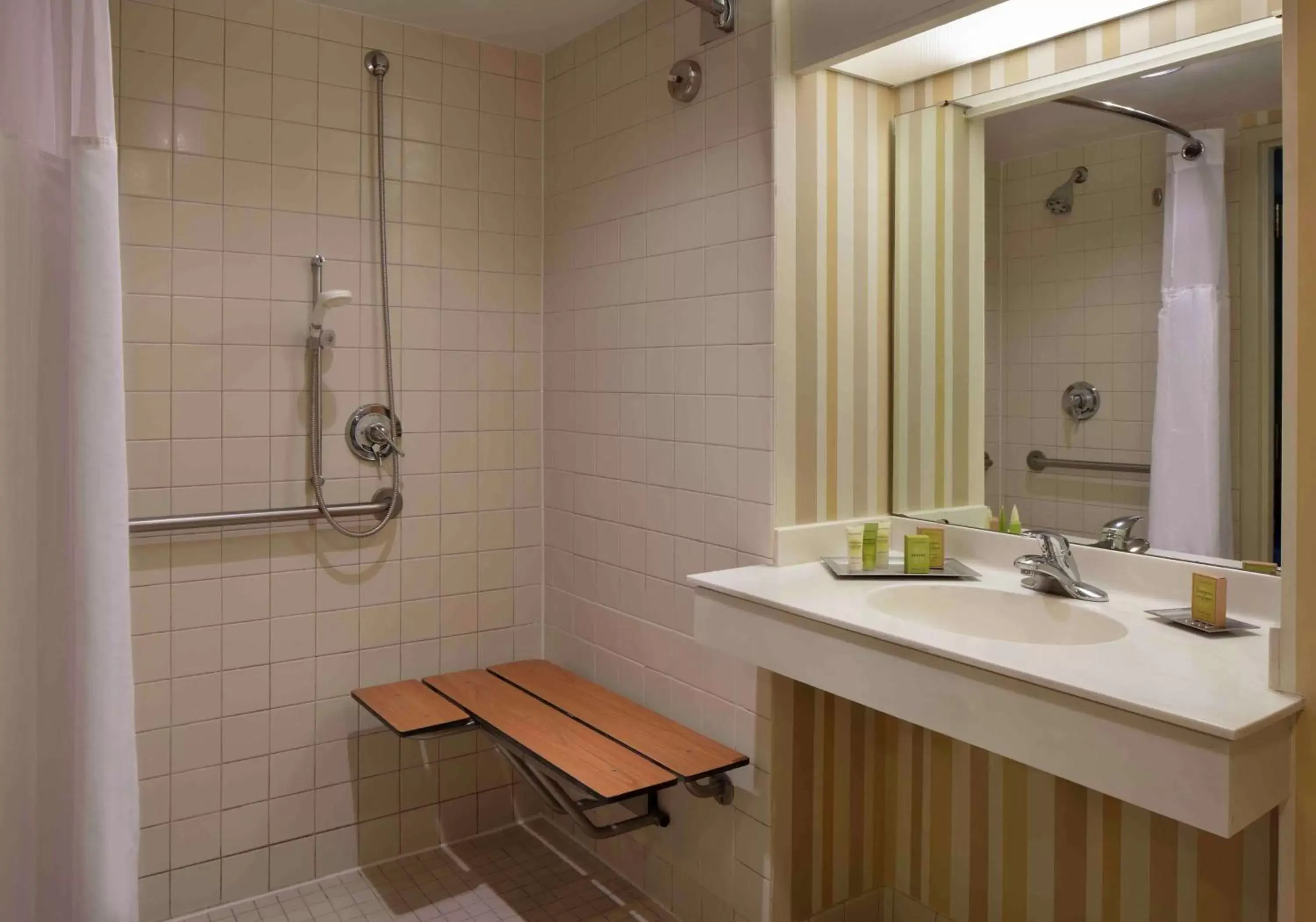 Bathroom in Hilton Daytona Beach Resort Bathroom in Hilton Daytona Beach Resort