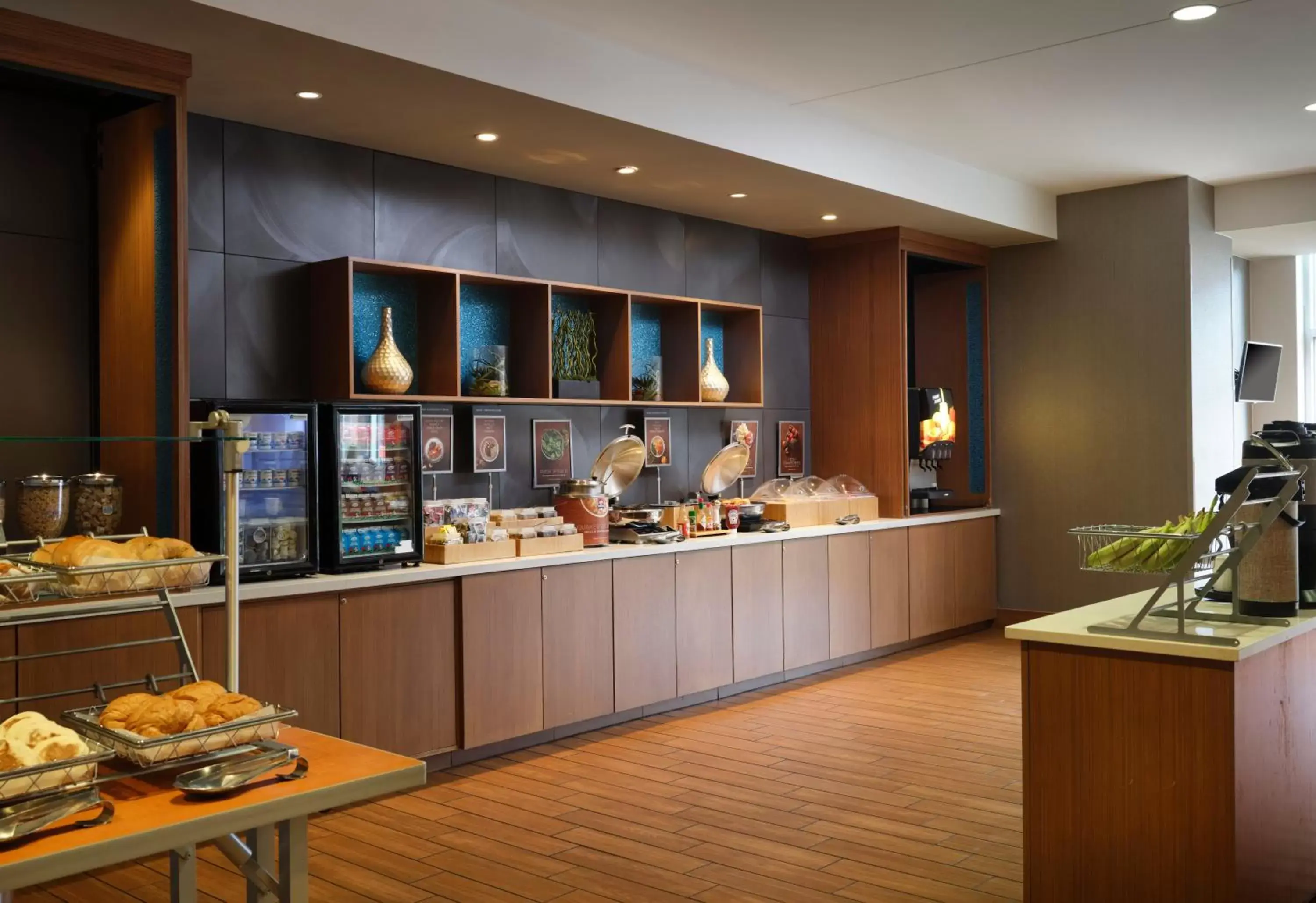 Breakfast, Restaurant/Places to Eat in SpringHill Suites by Marriott Pittsburgh Mt. Lebanon