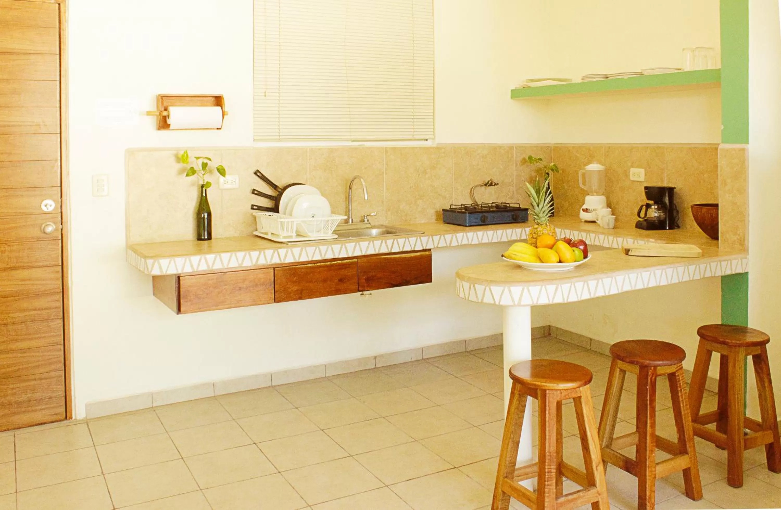 Kitchen or kitchenette, Kitchen/Kitchenette in La Palmita Budget Boutique Hotel