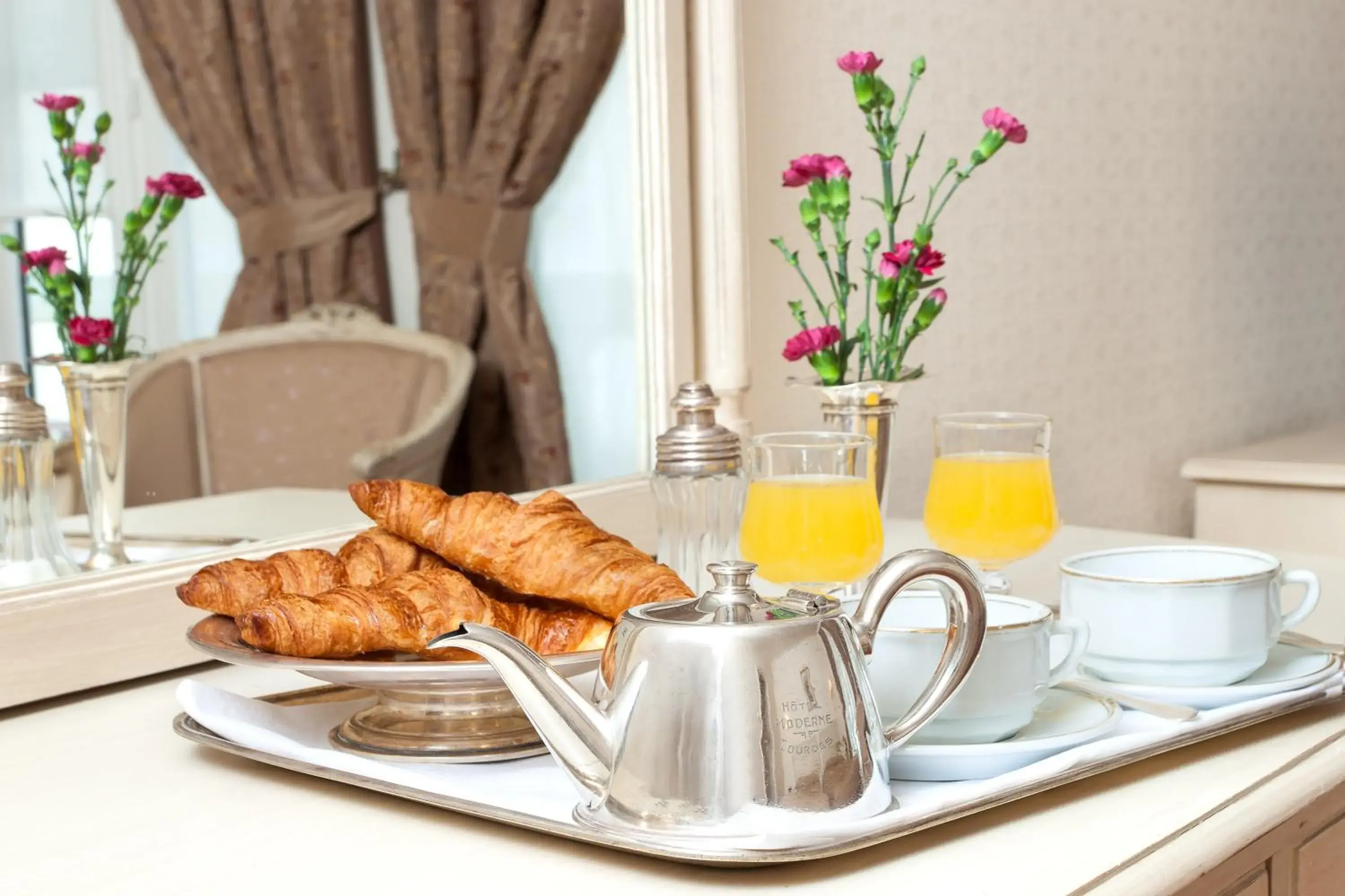 Breakfast in Grand Hôtel Moderne