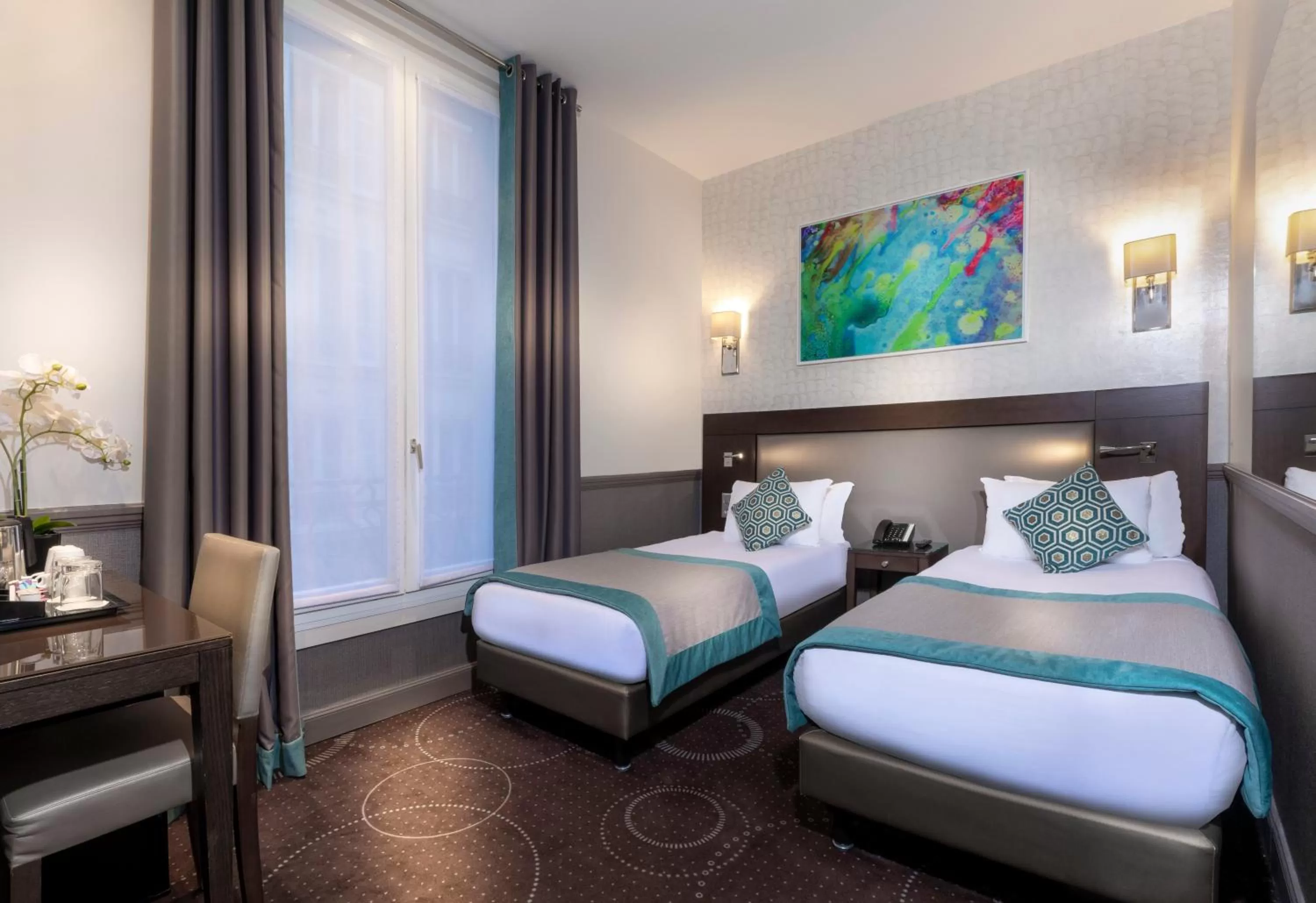 Bed in Elysées Ceramic