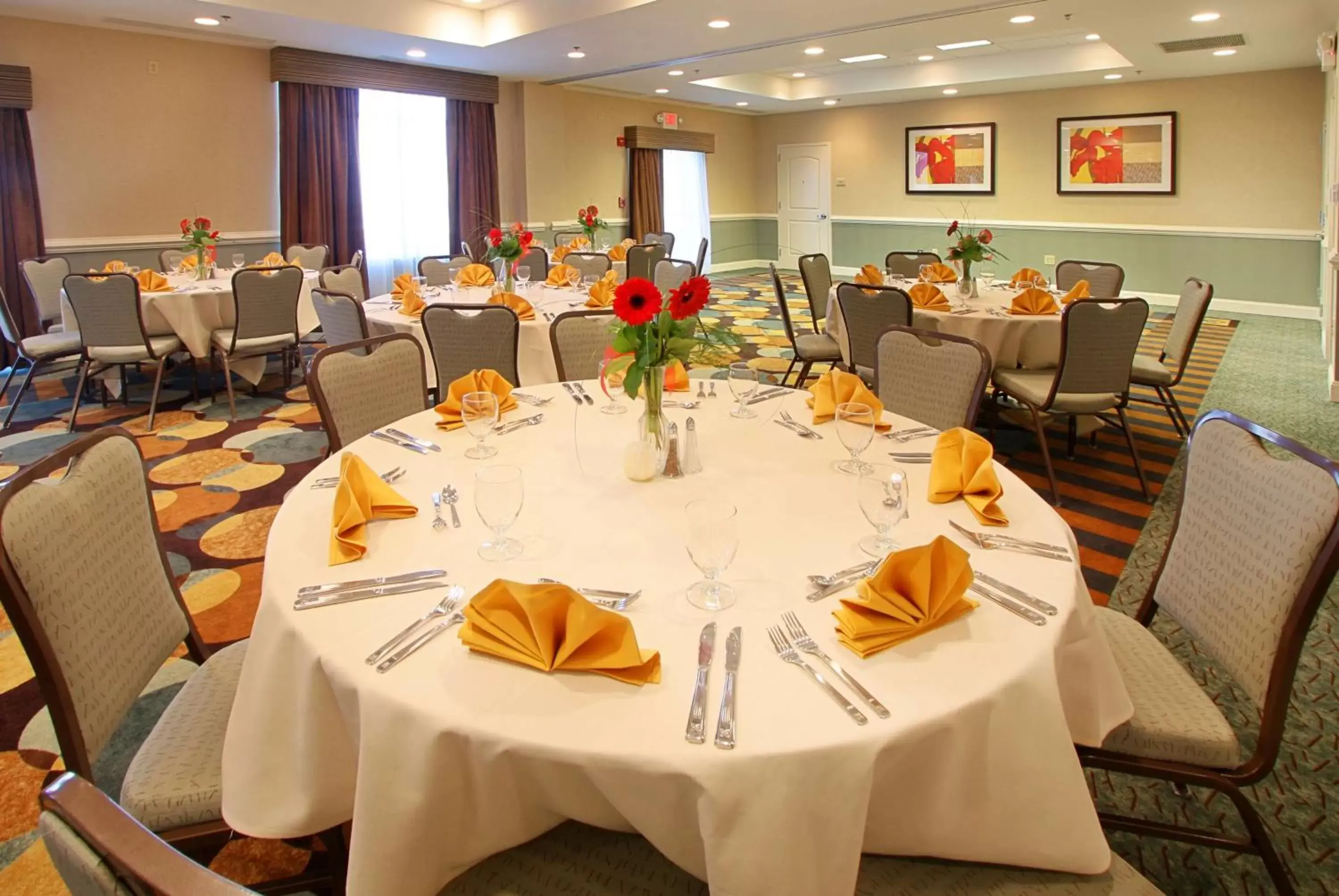 Meeting/conference room, Restaurant/Places to Eat in Hilton Garden Inn Aberdeen