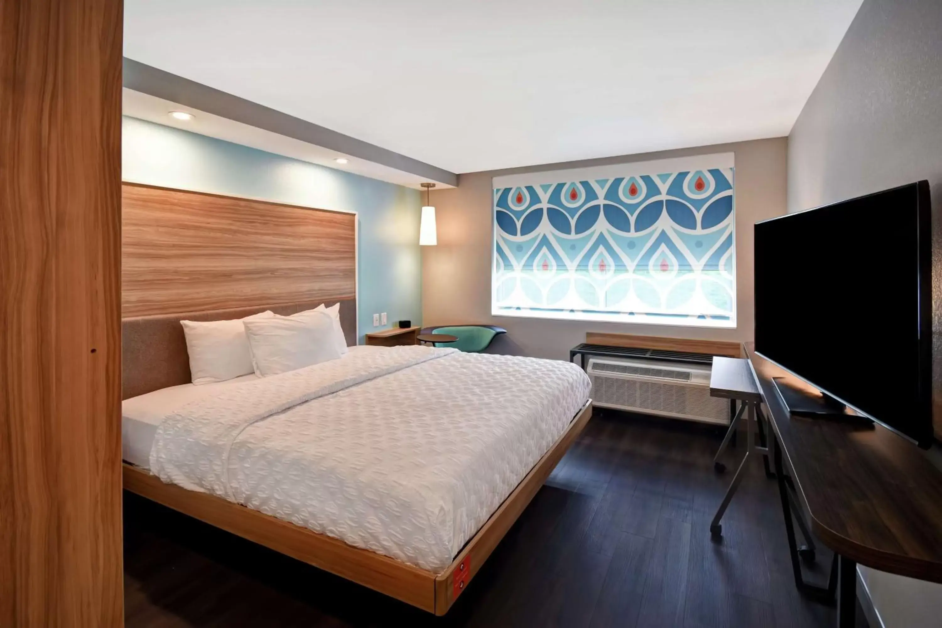 King Room in Tru By Hilton Pigeon Forge King Room in Tru By Hilton Pigeon Forge