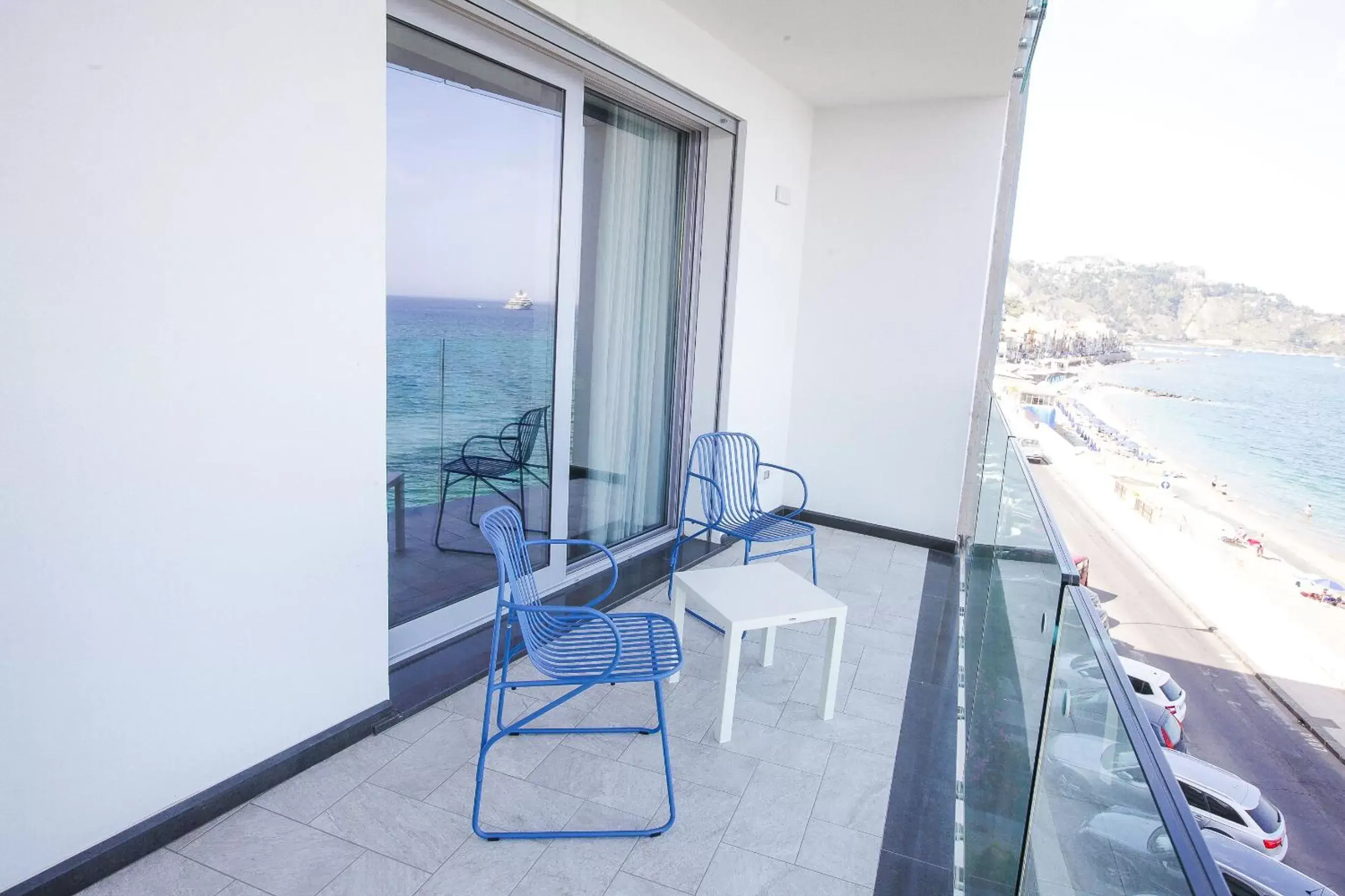 Balcony/Terrace in Nautilus Hotel