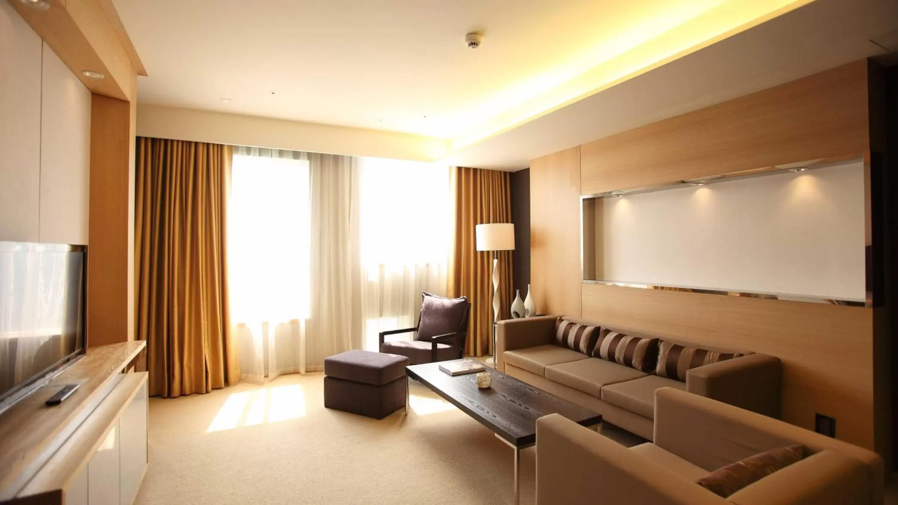 Photo of the whole room, Seating Area in Holiday Inn Gwangju, an IHG Hotel