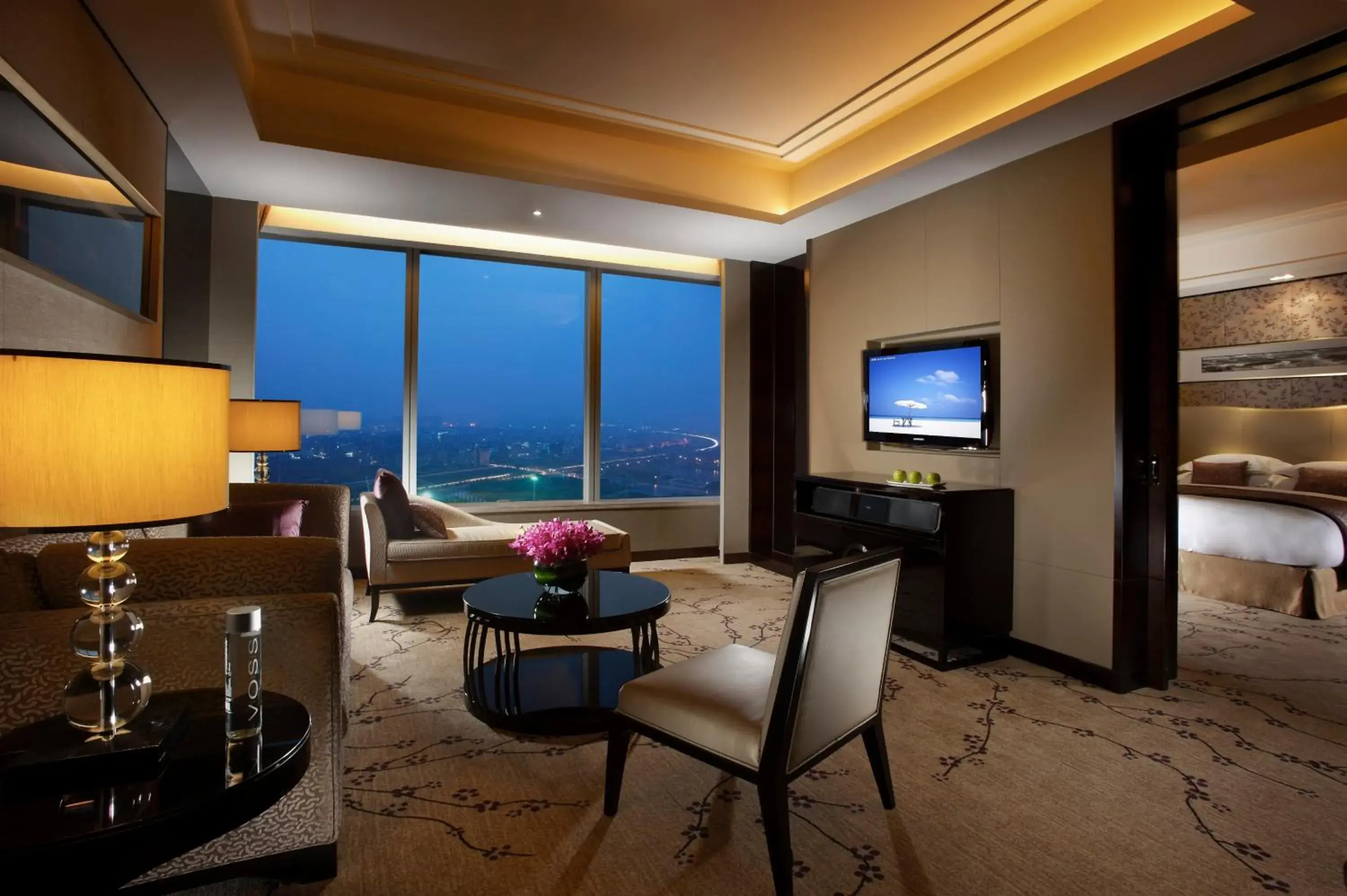 Photo of the whole room in Crowne Plaza Huizhou, an IHG Hotel