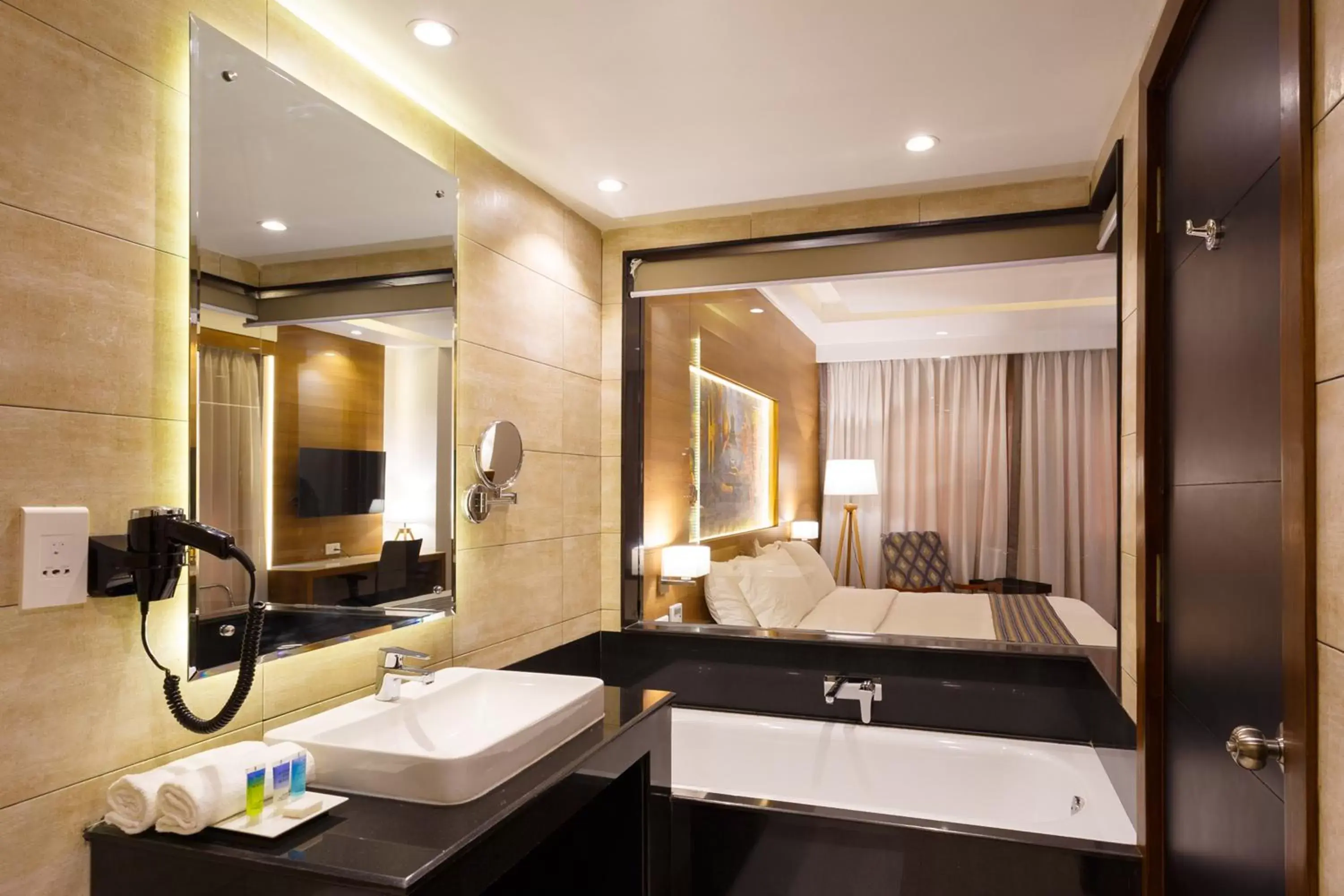 Bathroom in Hotel Ambassador by ACE Hotels