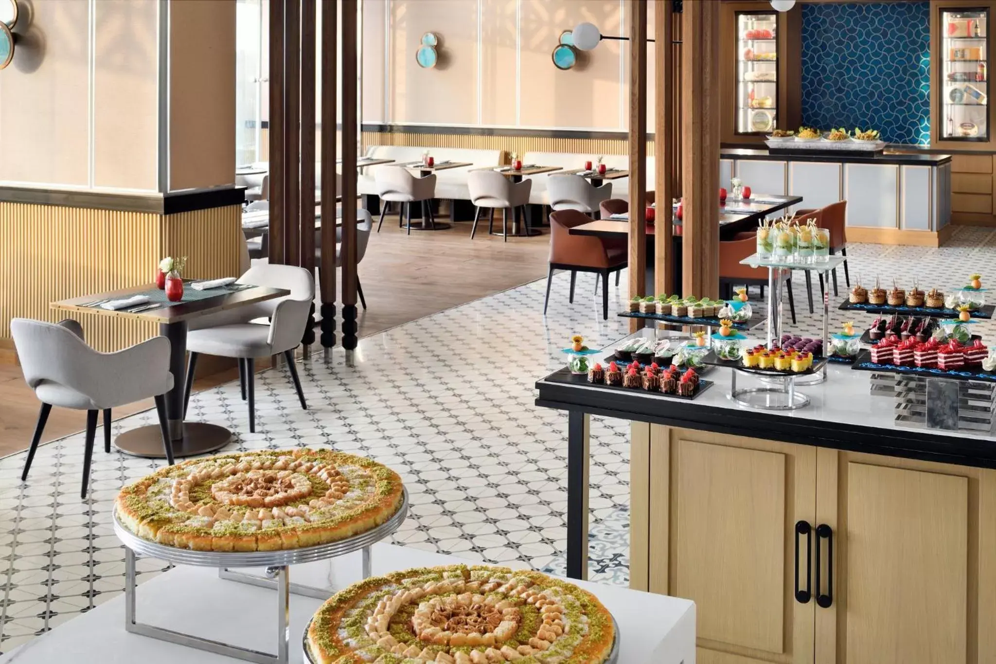 Restaurant/places to eat in Crowne Plaza - Jeddah Al Salam by IHG Restaurant/places to eat in Crowne Plaza - Jeddah Al Salam by IHG