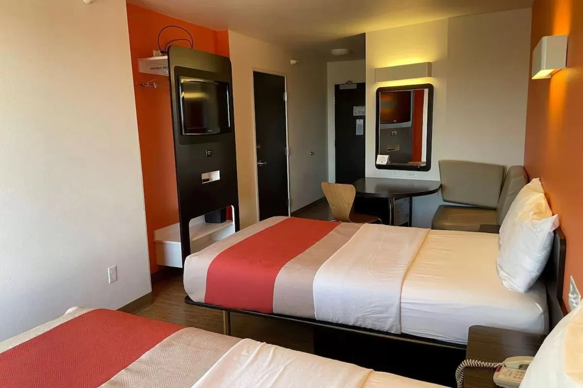 Bedroom, Bed in Baymont by Wyndham Williston