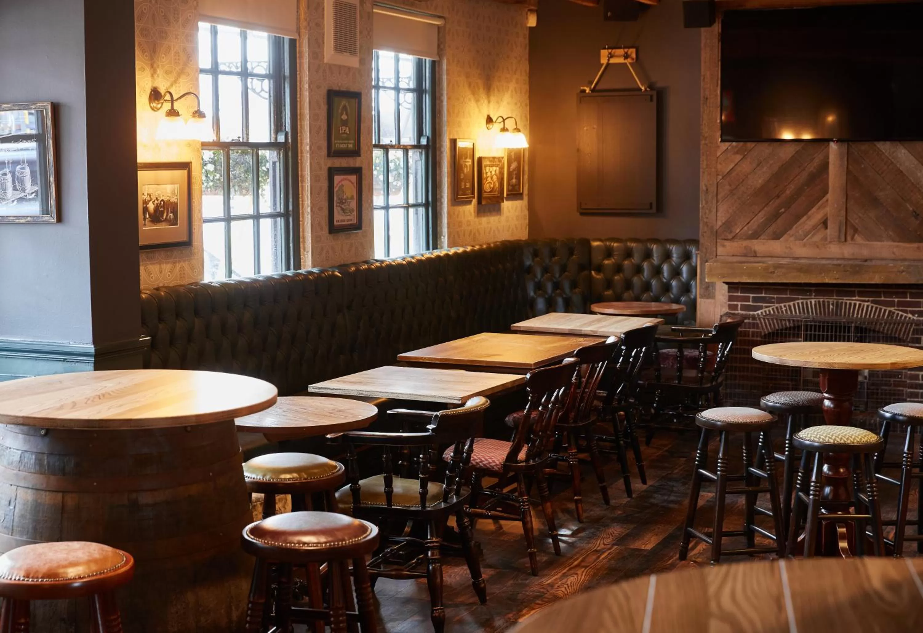 Restaurant/places to eat in Sun Inn